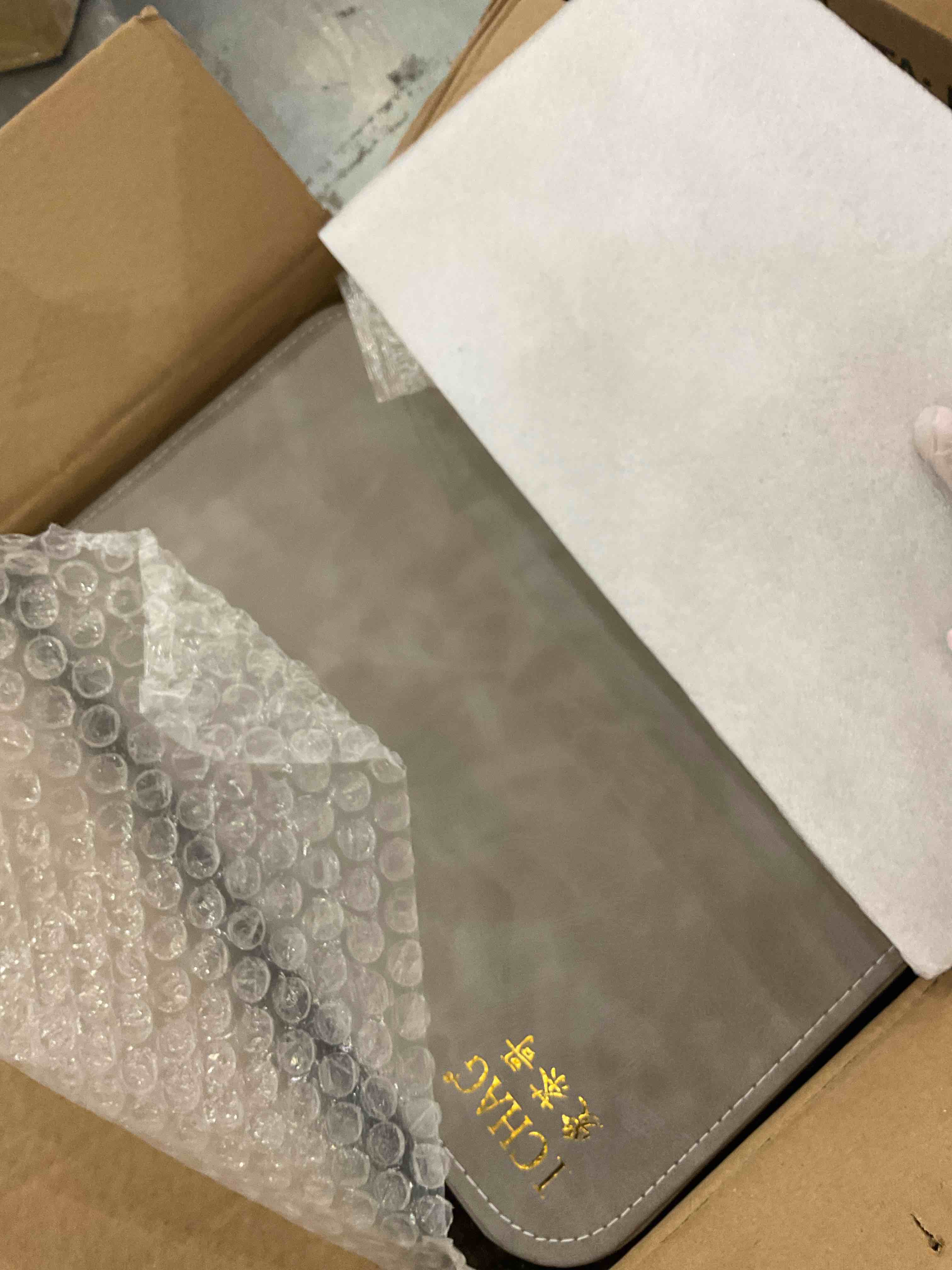 https://s3.amazonaws.com/lotting-images-prod/BargainHunt/EXS01525575_1715354781381.jpeg