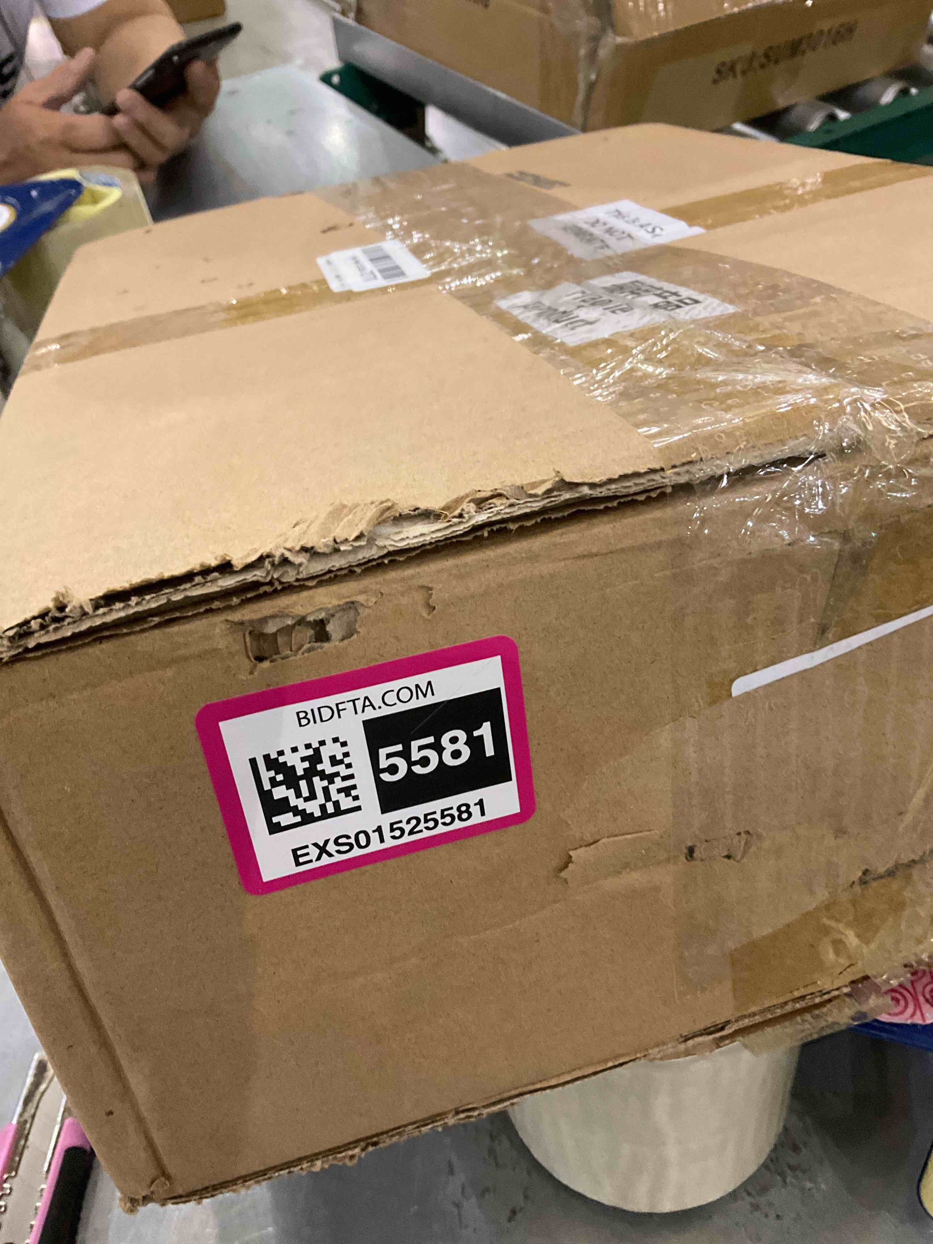 https://s3.amazonaws.com/lotting-images-prod/BargainHunt/EXS01525581_1715355324127.jpeg