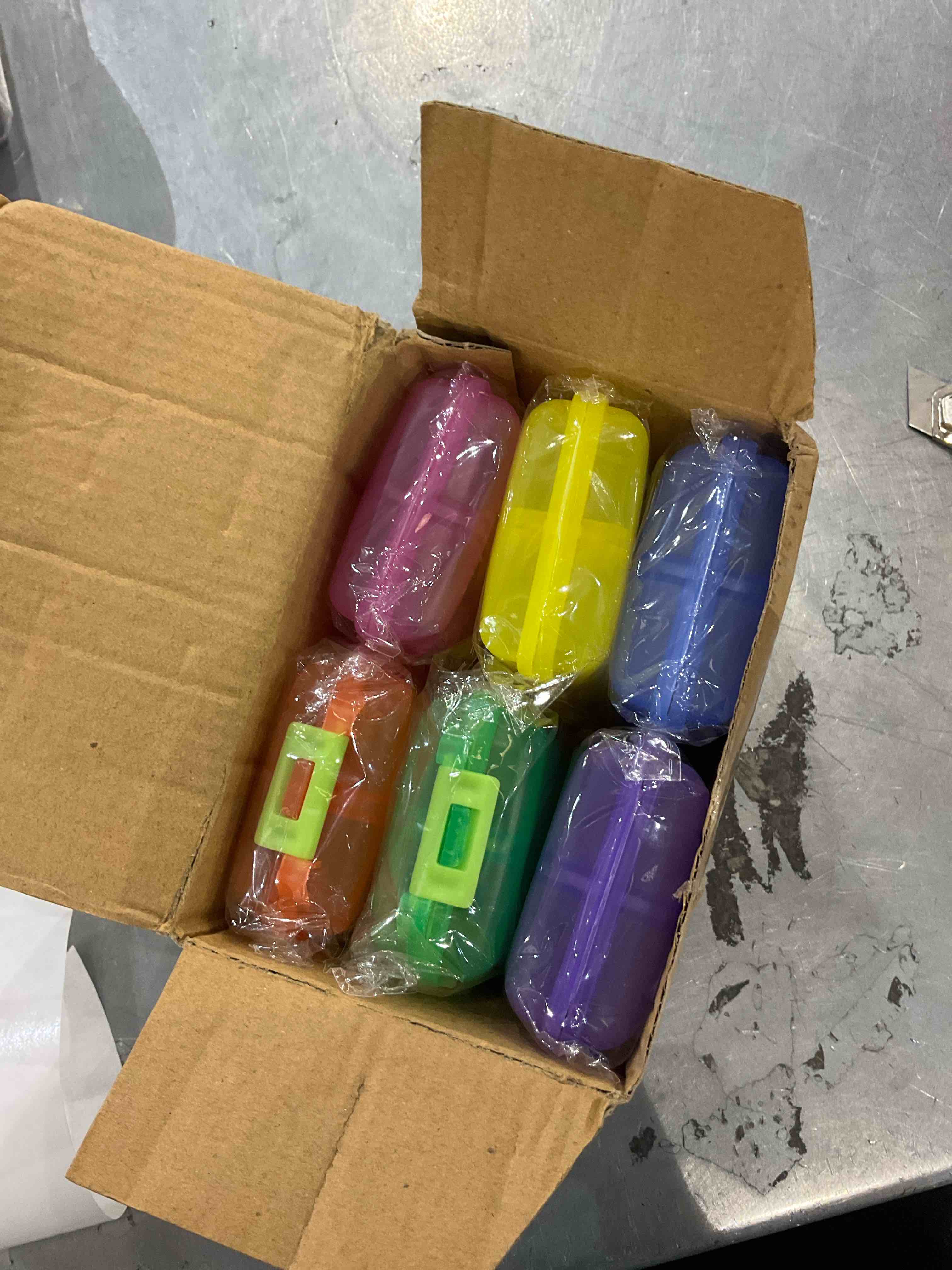 https://s3.amazonaws.com/lotting-images-prod/BargainHunt/EXS01525731_1715602758985.jpeg