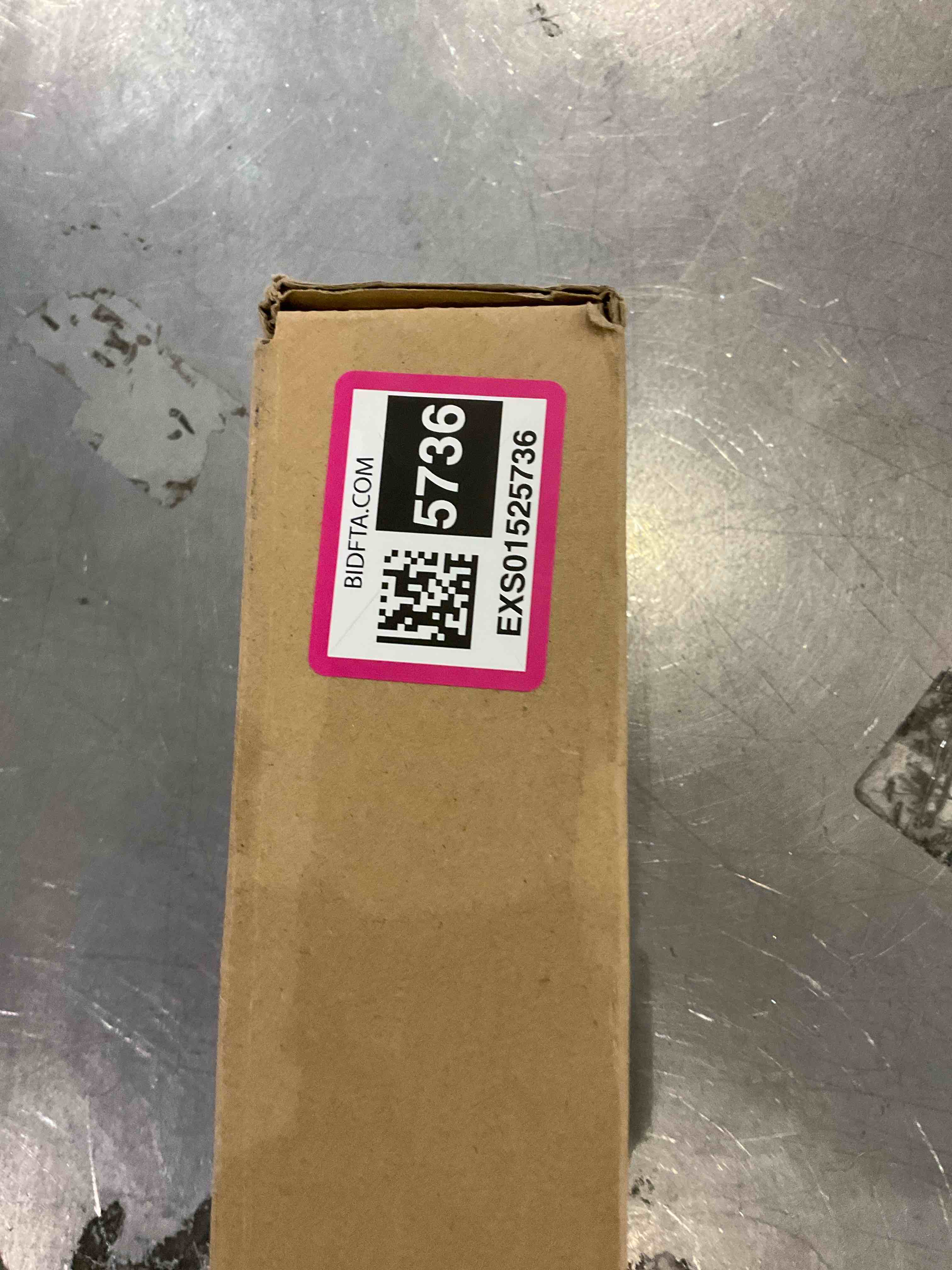 https://s3.amazonaws.com/lotting-images-prod/BargainHunt/EXS01525736_1715603089008.jpeg