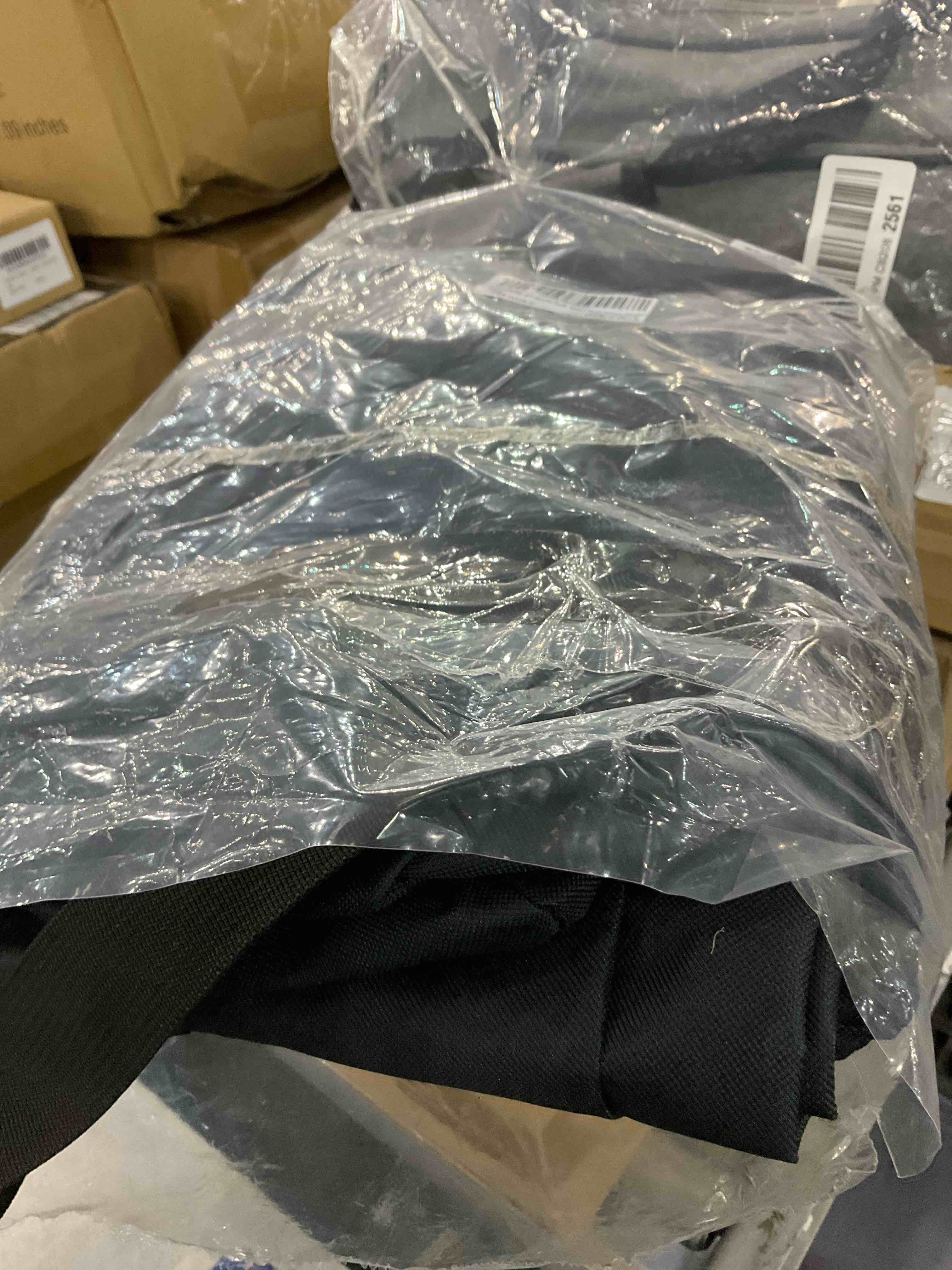 https://s3.amazonaws.com/lotting-images-prod/BargainHunt/EXS01525743_1715603633067.jpeg