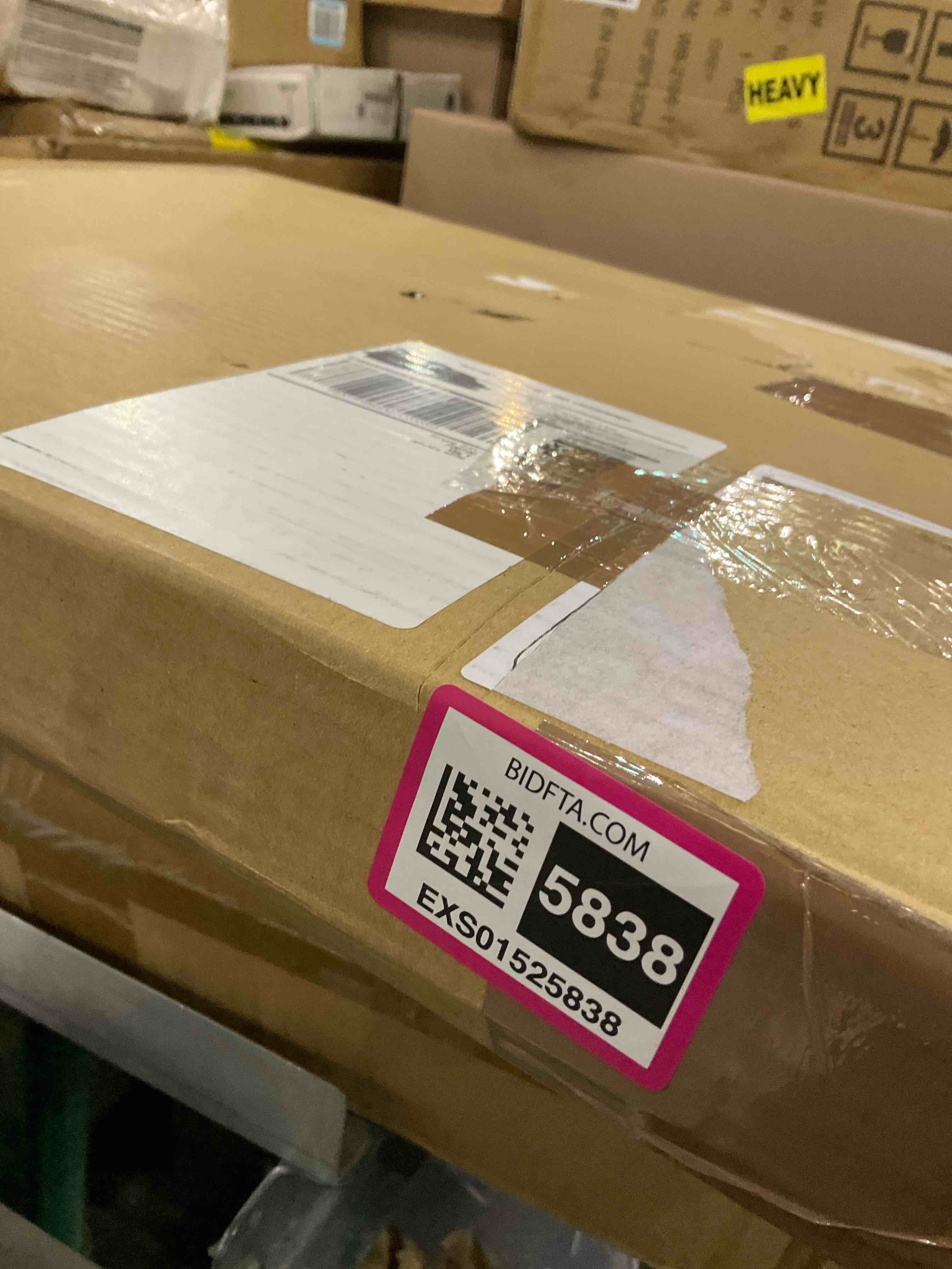 https://s3.amazonaws.com/lotting-images-prod/BargainHunt/EXS01525838_1715613126379.jpeg