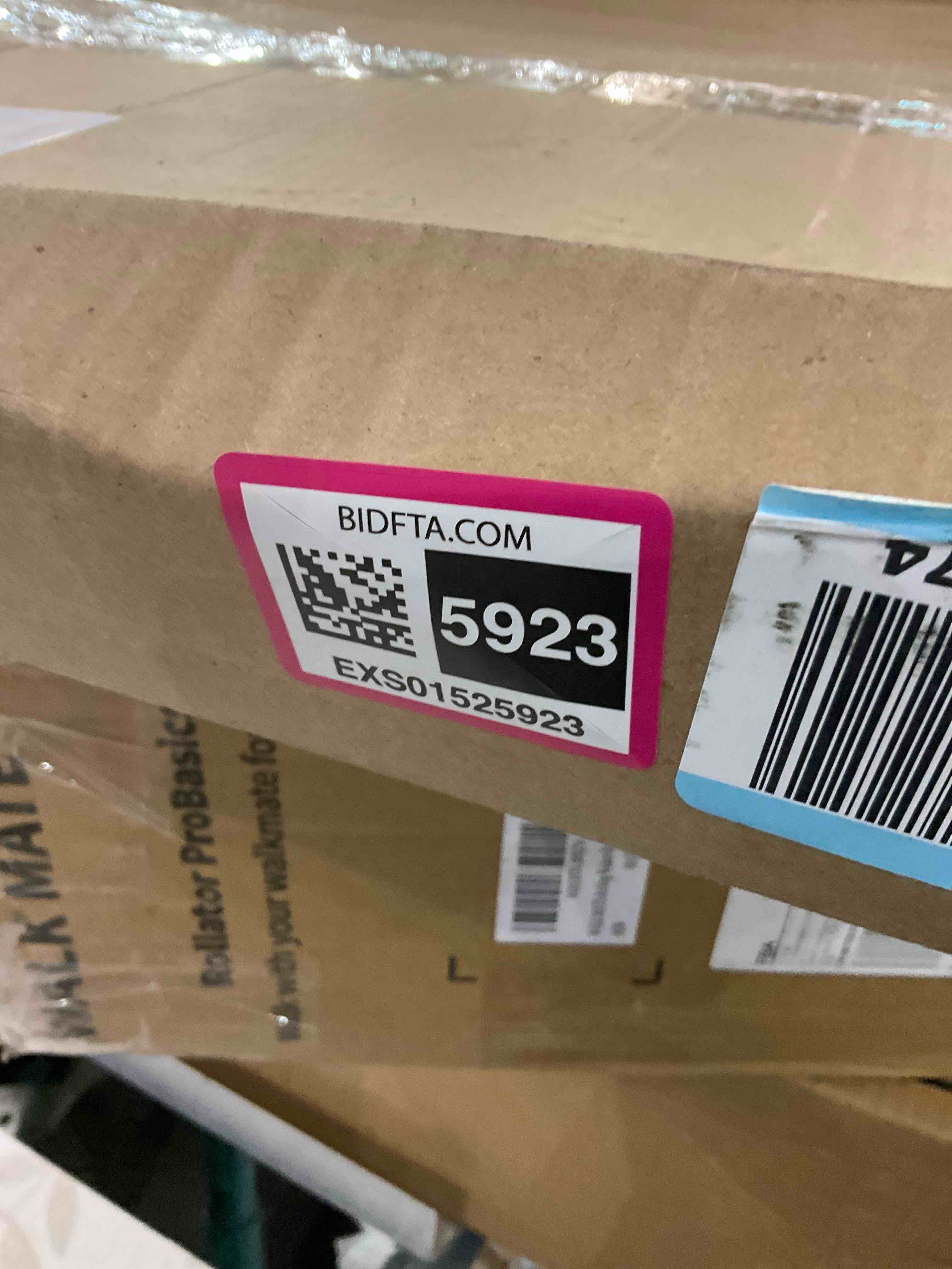 https://s3.amazonaws.com/lotting-images-prod/BargainHunt/EXS01525923_1715626952749.jpeg