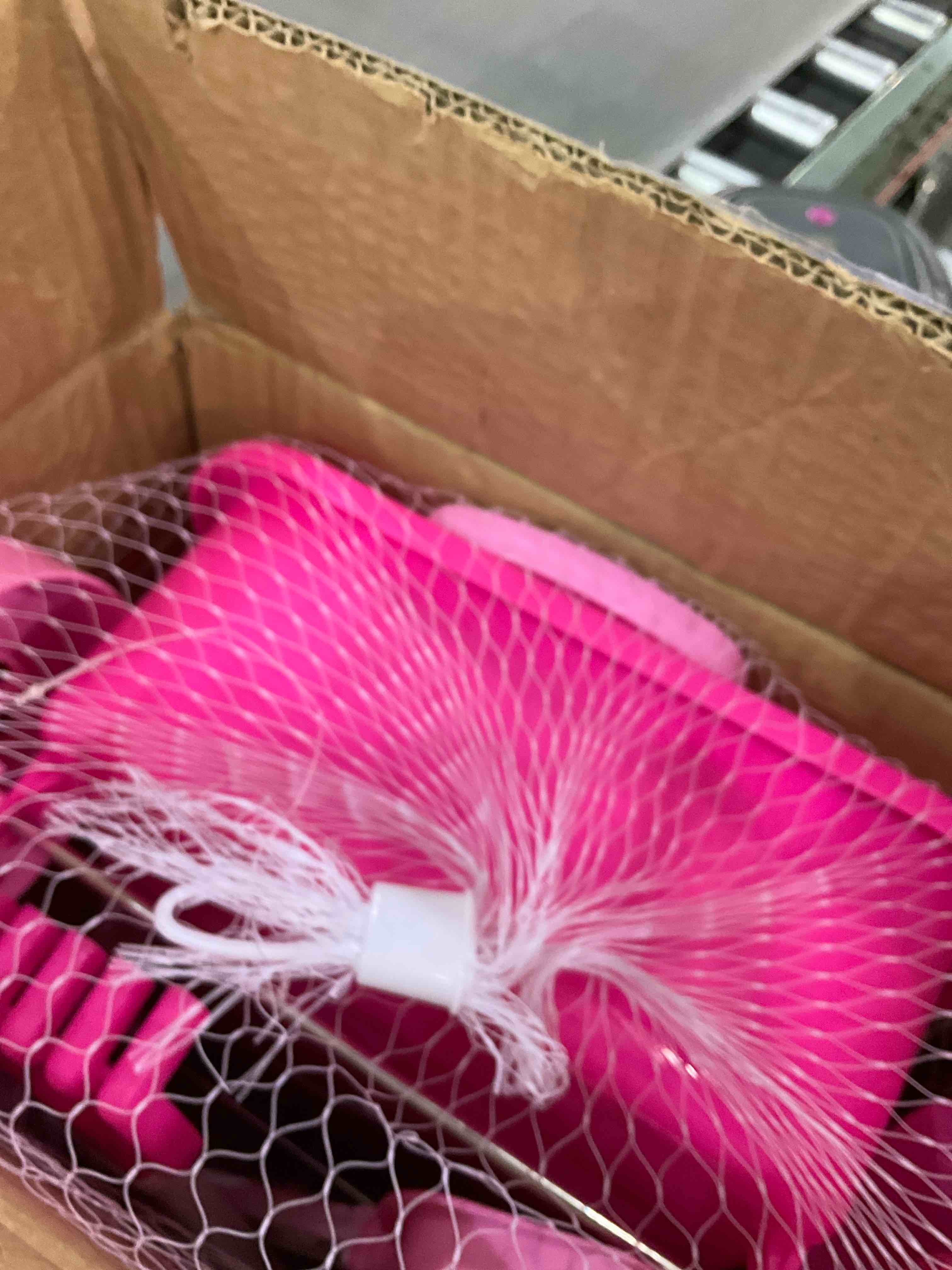 https://s3.amazonaws.com/lotting-images-prod/BargainHunt/EXS01526007_1713784548905.jpeg