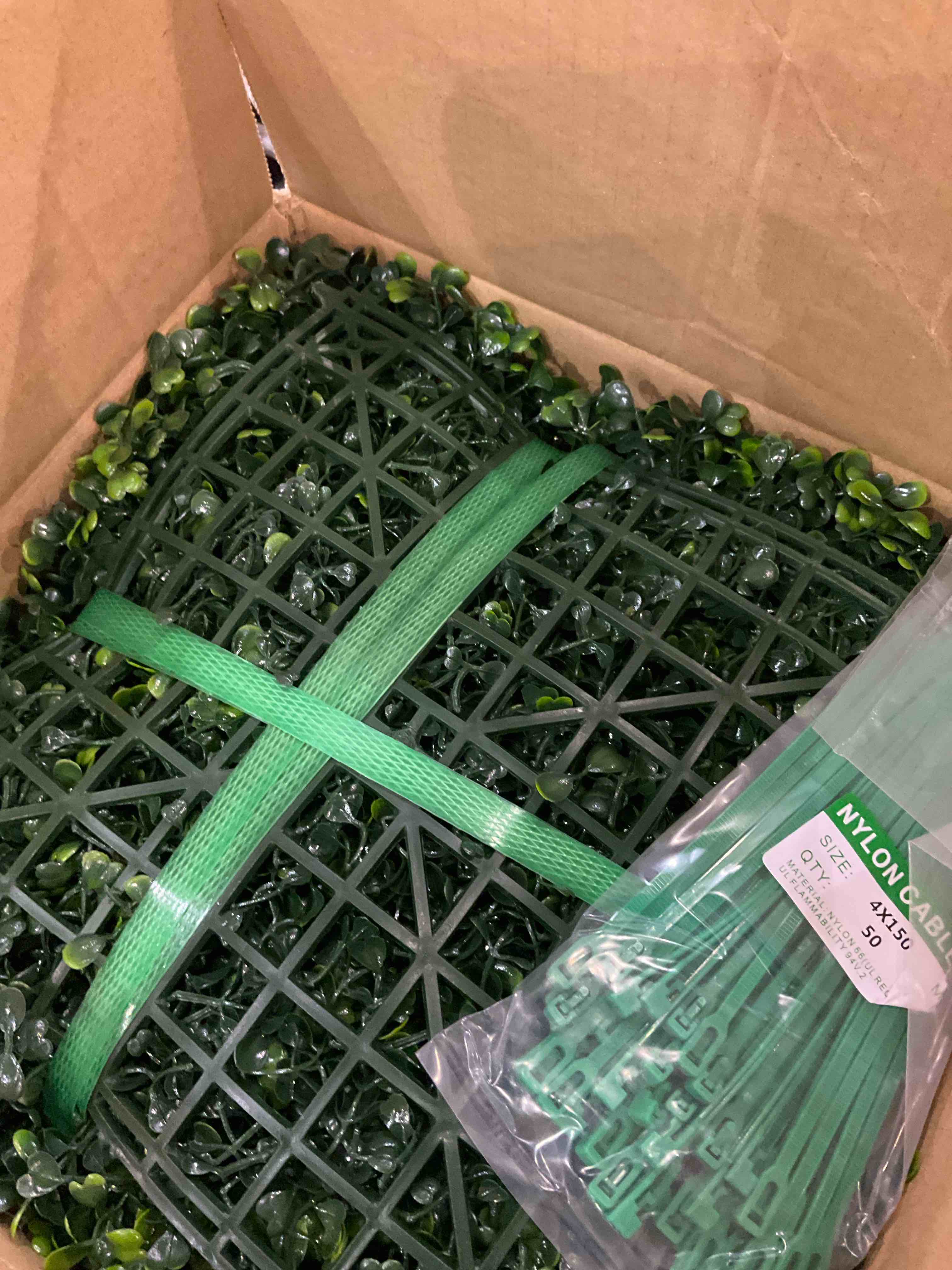 https://s3.amazonaws.com/lotting-images-prod/BargainHunt/EXS01526008_1713784720762.jpeg