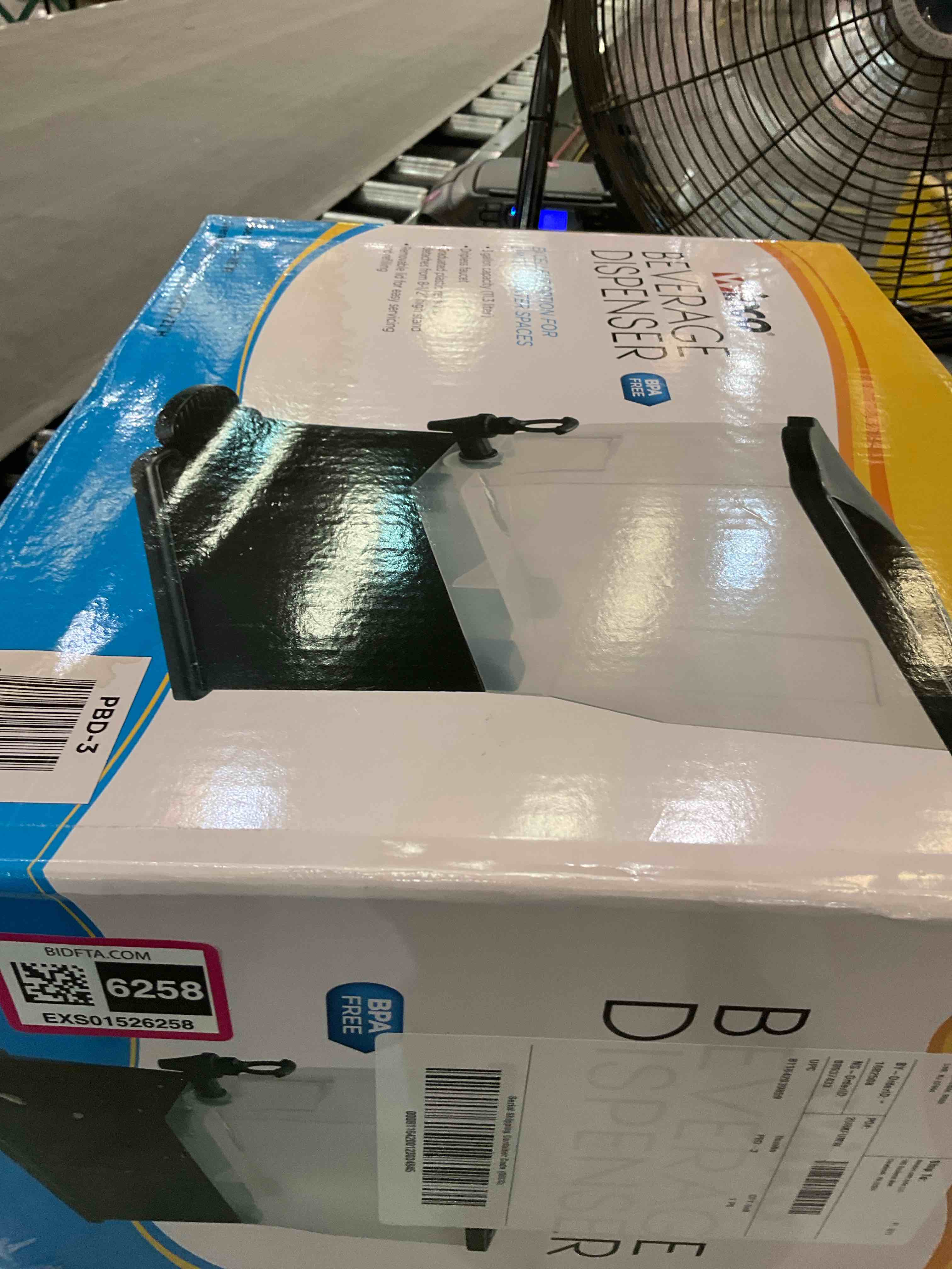 https://s3.amazonaws.com/lotting-images-prod/BargainHunt/EXS01526259_1713811180049.jpeg