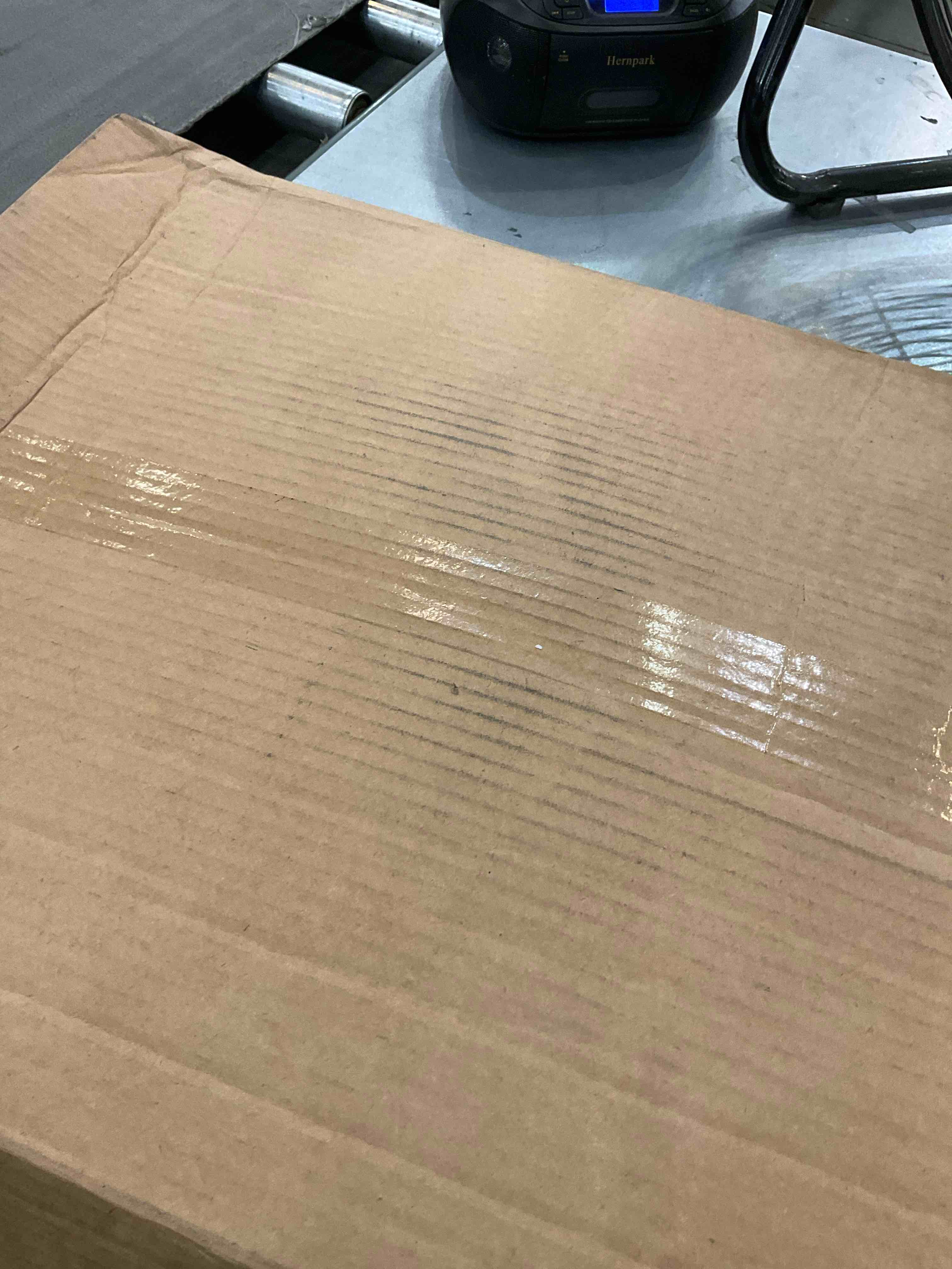 https://s3.amazonaws.com/lotting-images-prod/BargainHunt/EXS01526417_1713885434743.jpeg