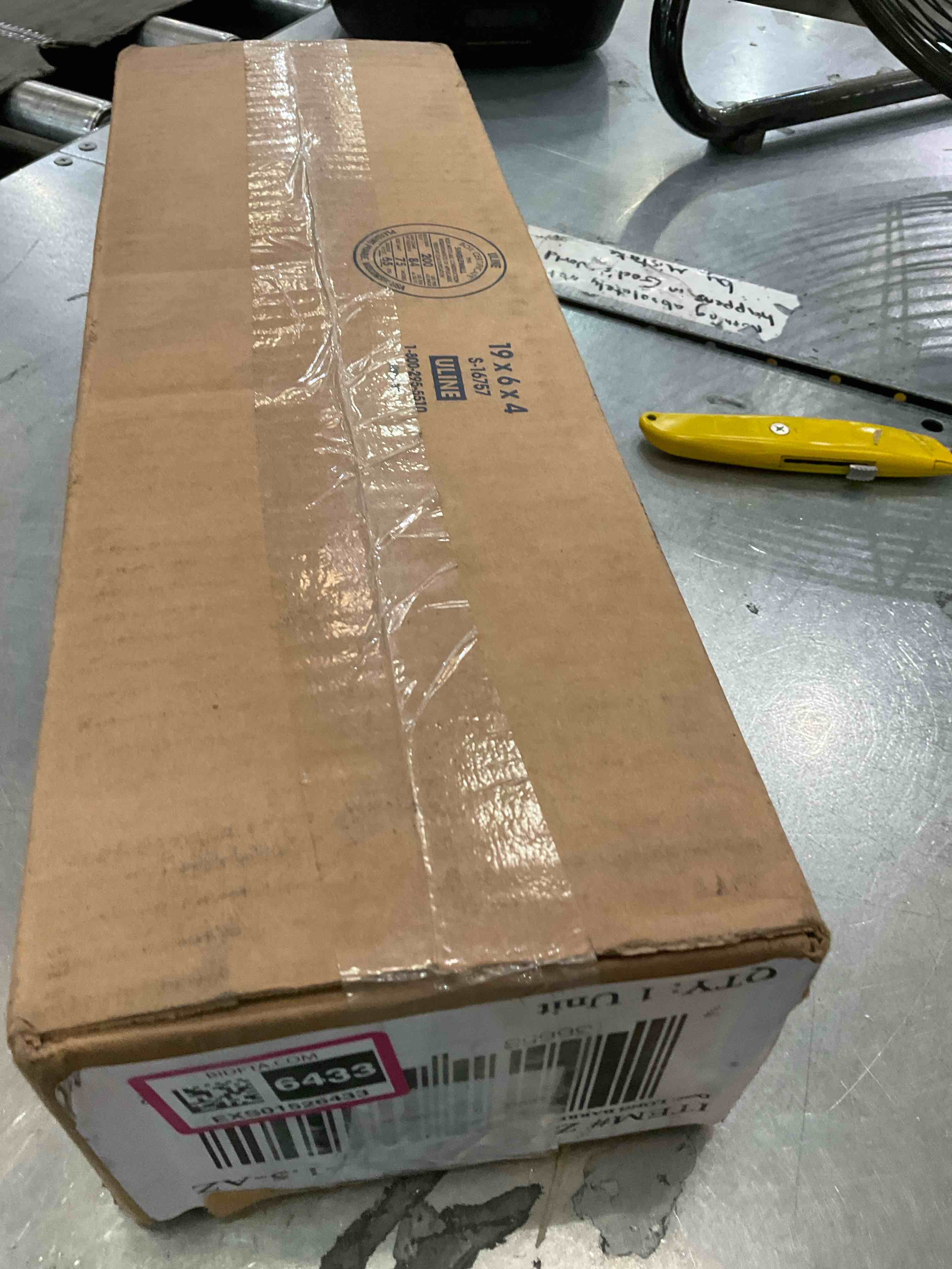 https://s3.amazonaws.com/lotting-images-prod/BargainHunt/EXS01526433_1713886898605.jpeg