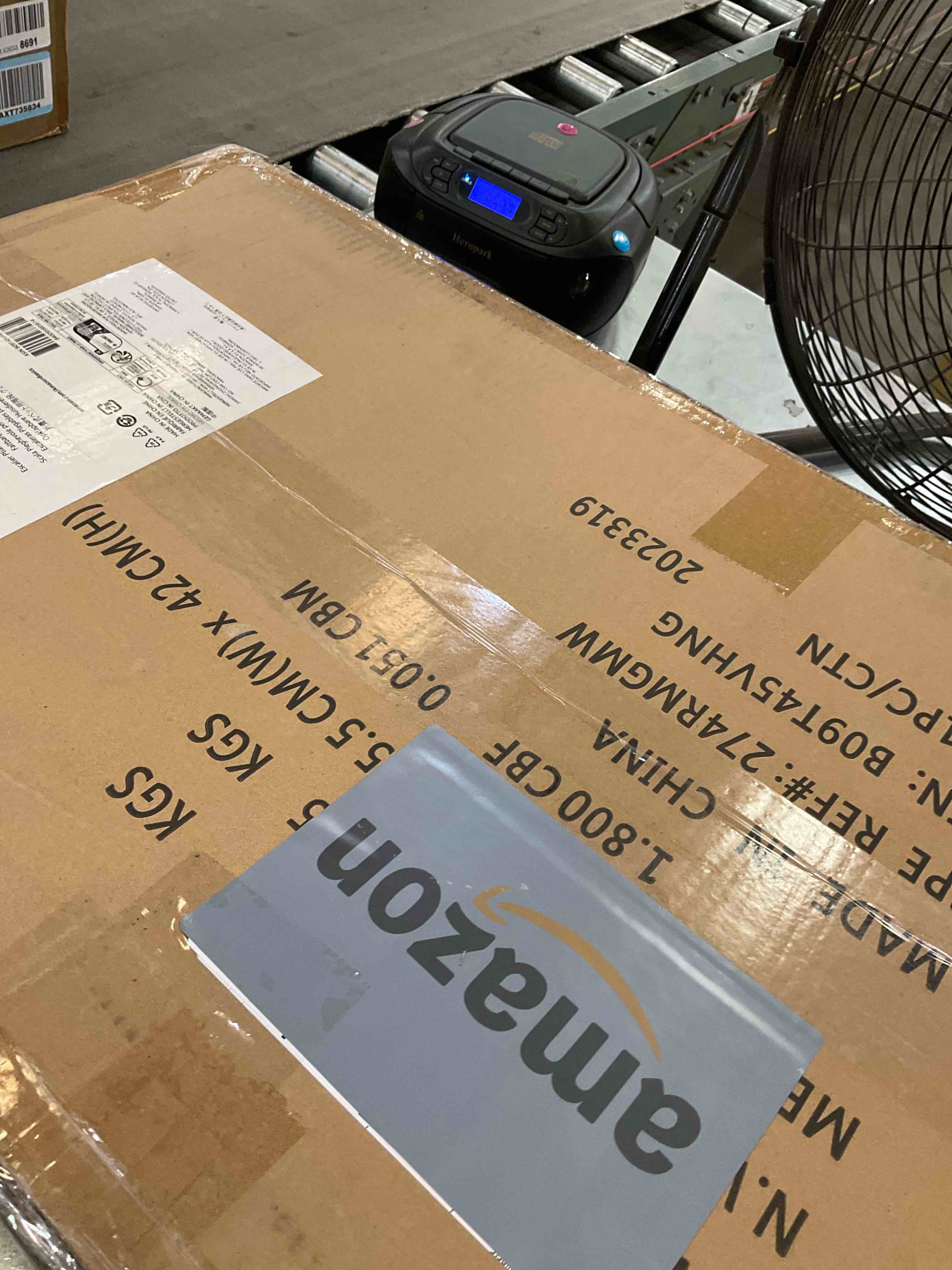 https://s3.amazonaws.com/lotting-images-prod/BargainHunt/EXS01526457_1713891470999.jpeg