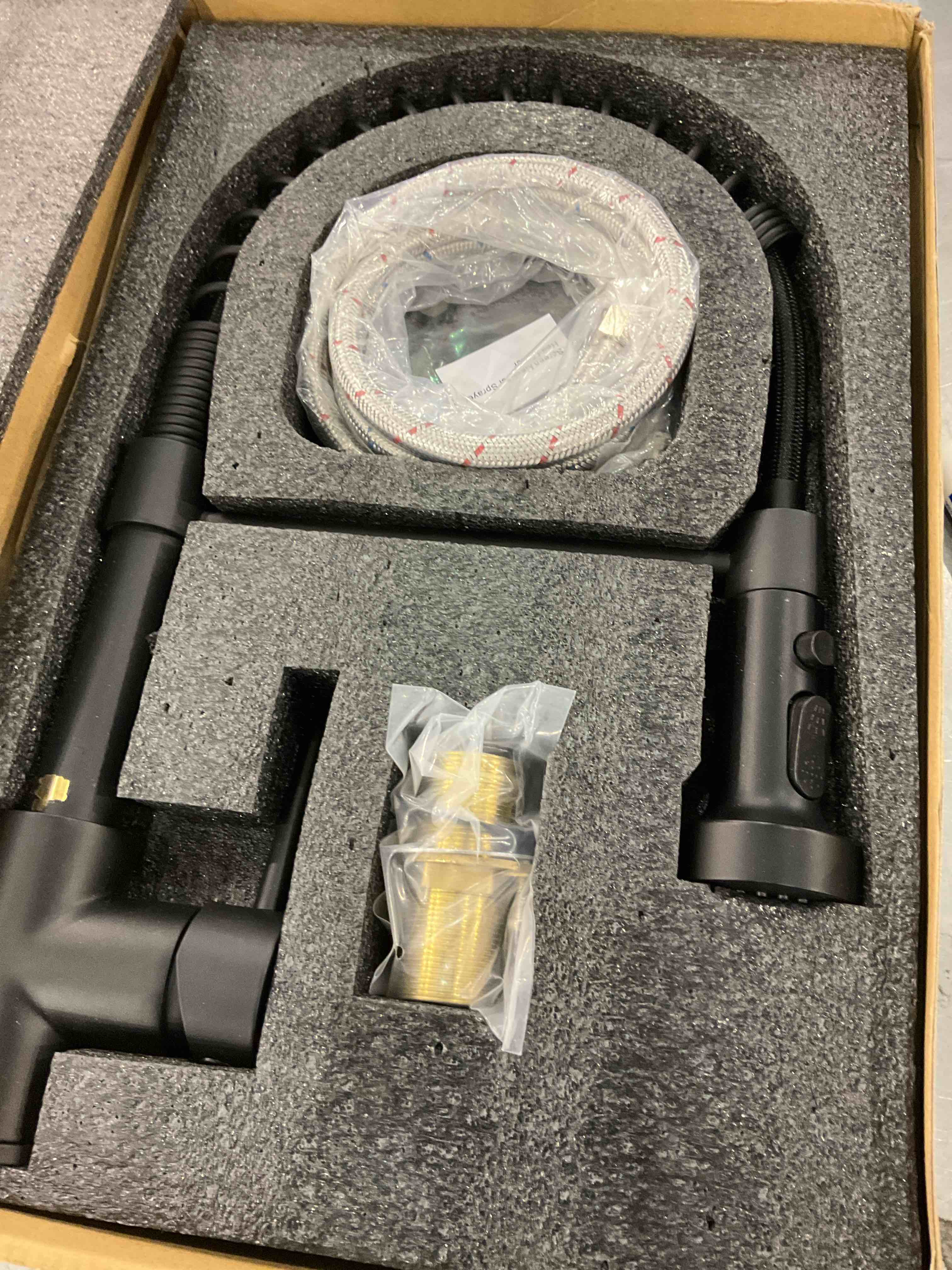 Ravinte Solid Brass Commercial Kitchen Faucet with Sprayer Single Handle Serine Son Ser Kitchen Matte Black Sink Faucet 1OX 2023.3.27