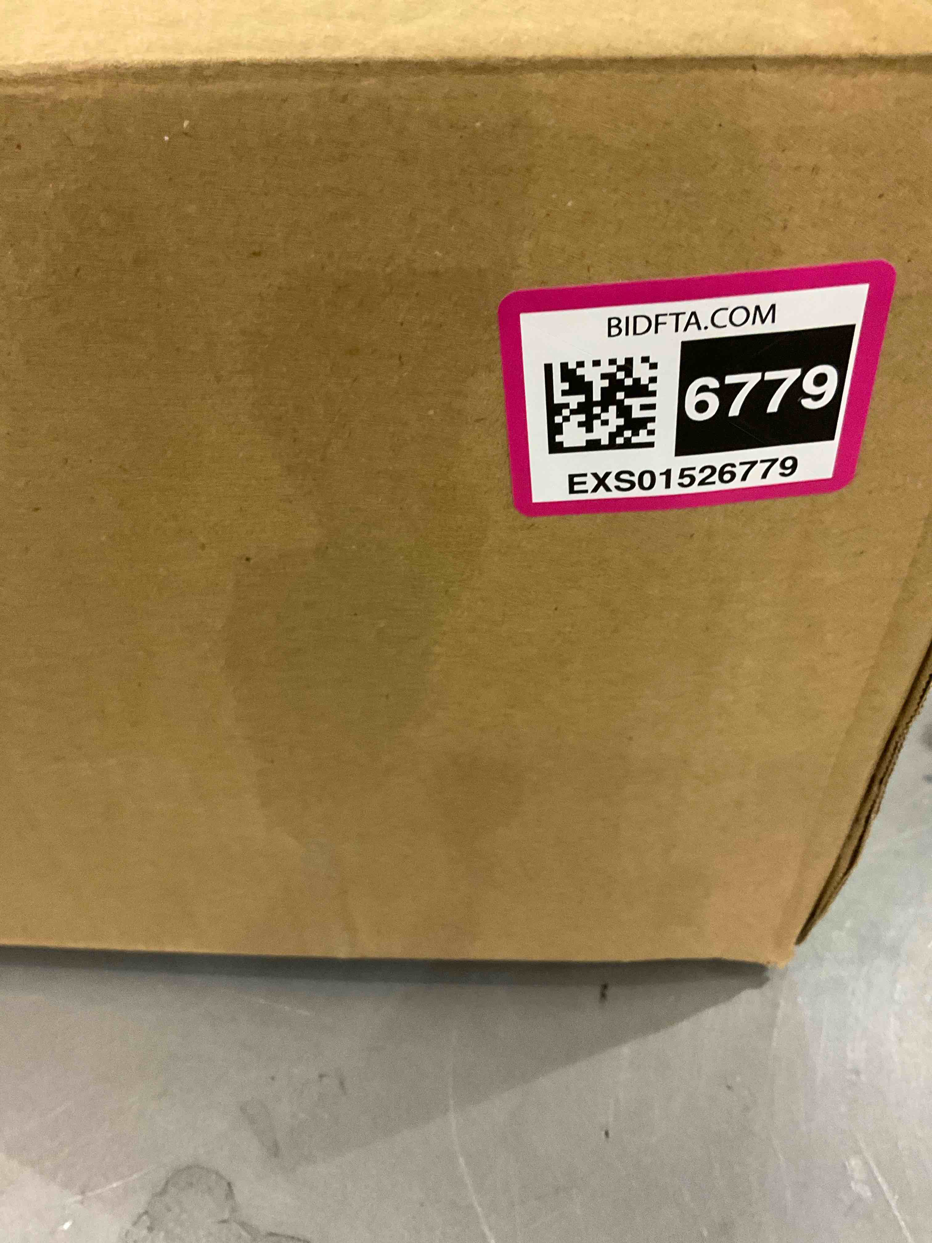 https://s3.amazonaws.com/lotting-images-prod/BargainHunt/EXS01526779_1714397721384.jpeg