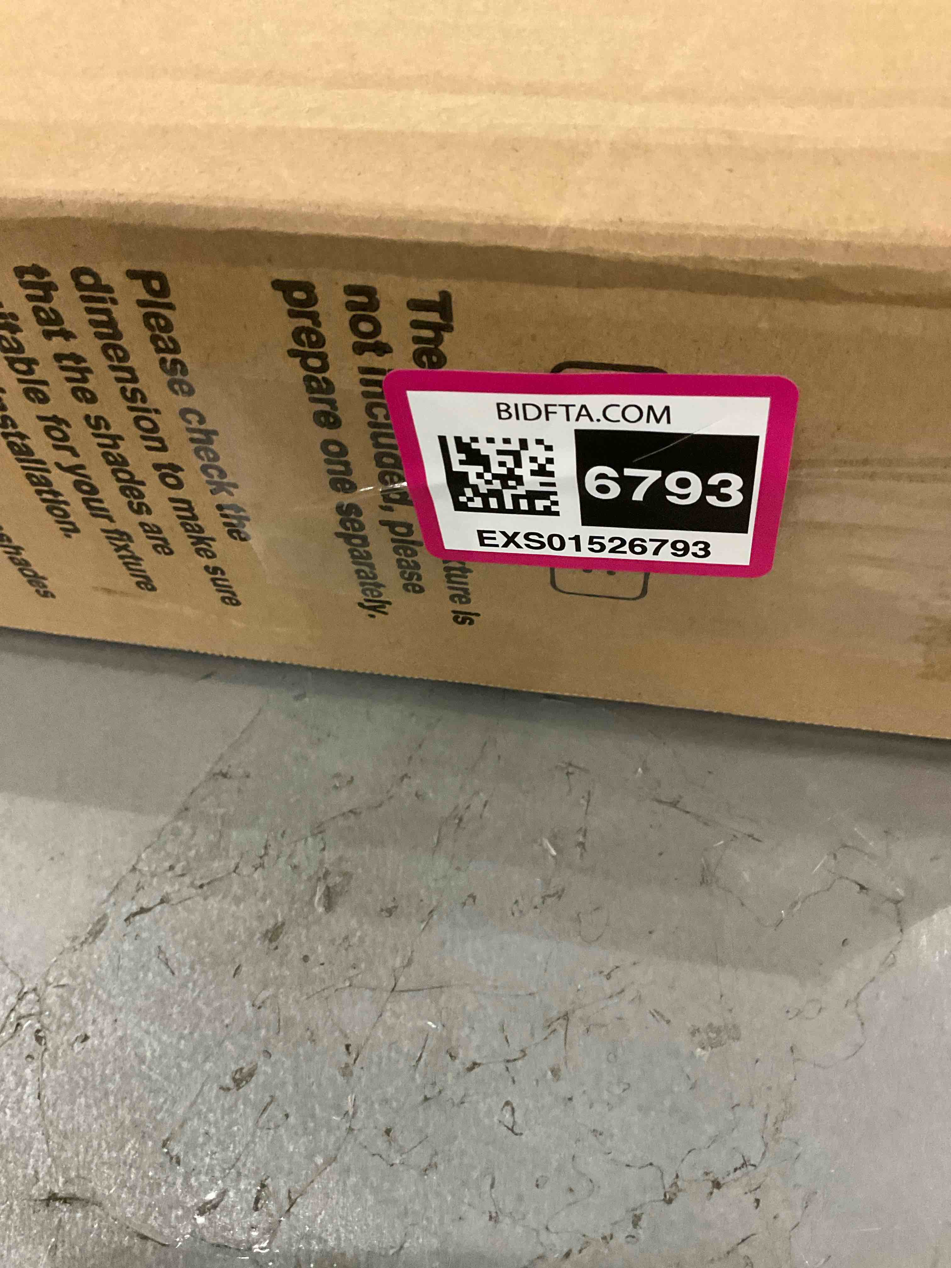 https://s3.amazonaws.com/lotting-images-prod/BargainHunt/EXS01526793_1714398928353.jpeg
