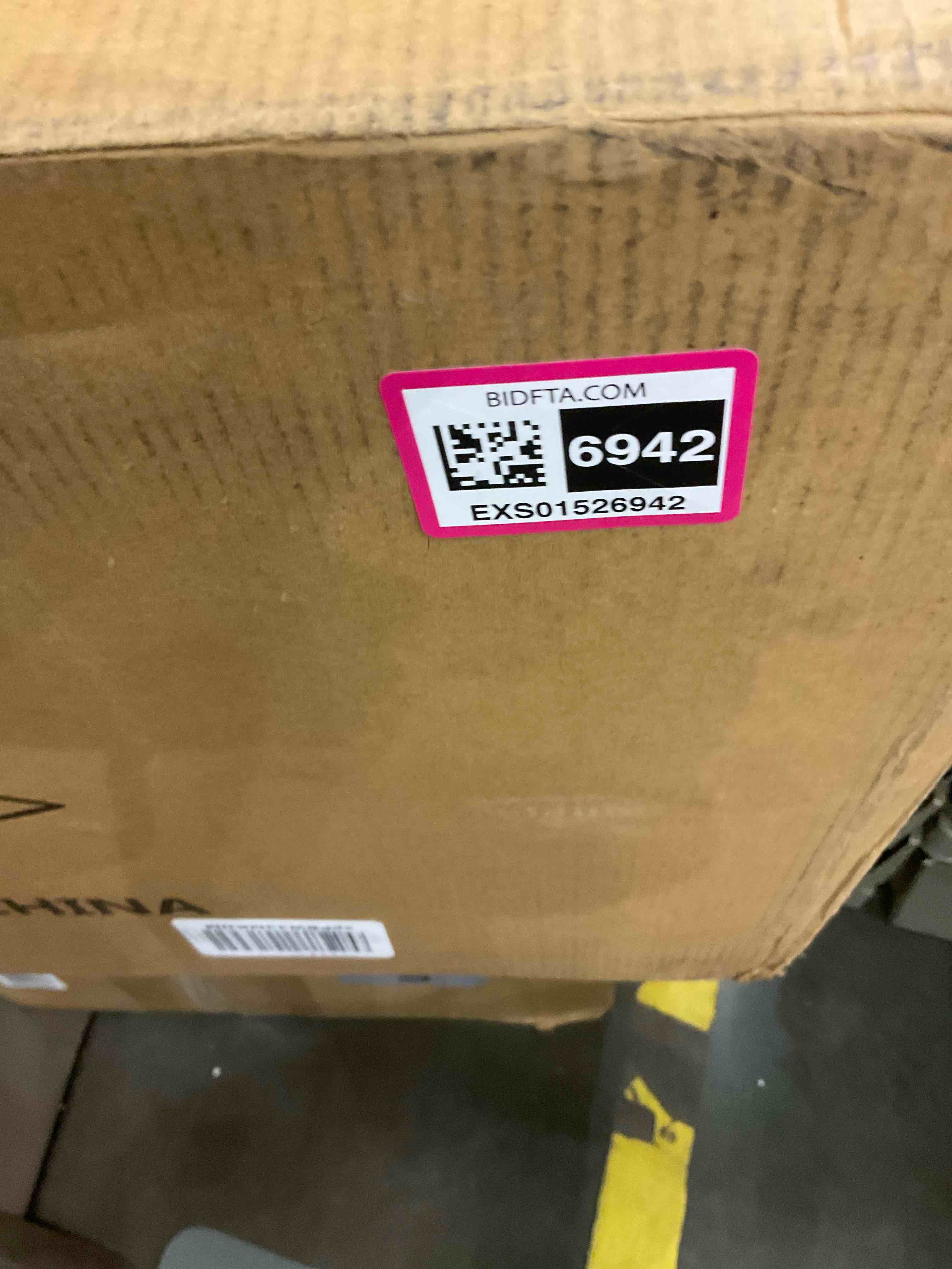 https://s3.amazonaws.com/lotting-images-prod/BargainHunt/EXS01526942_1714483851541.jpeg