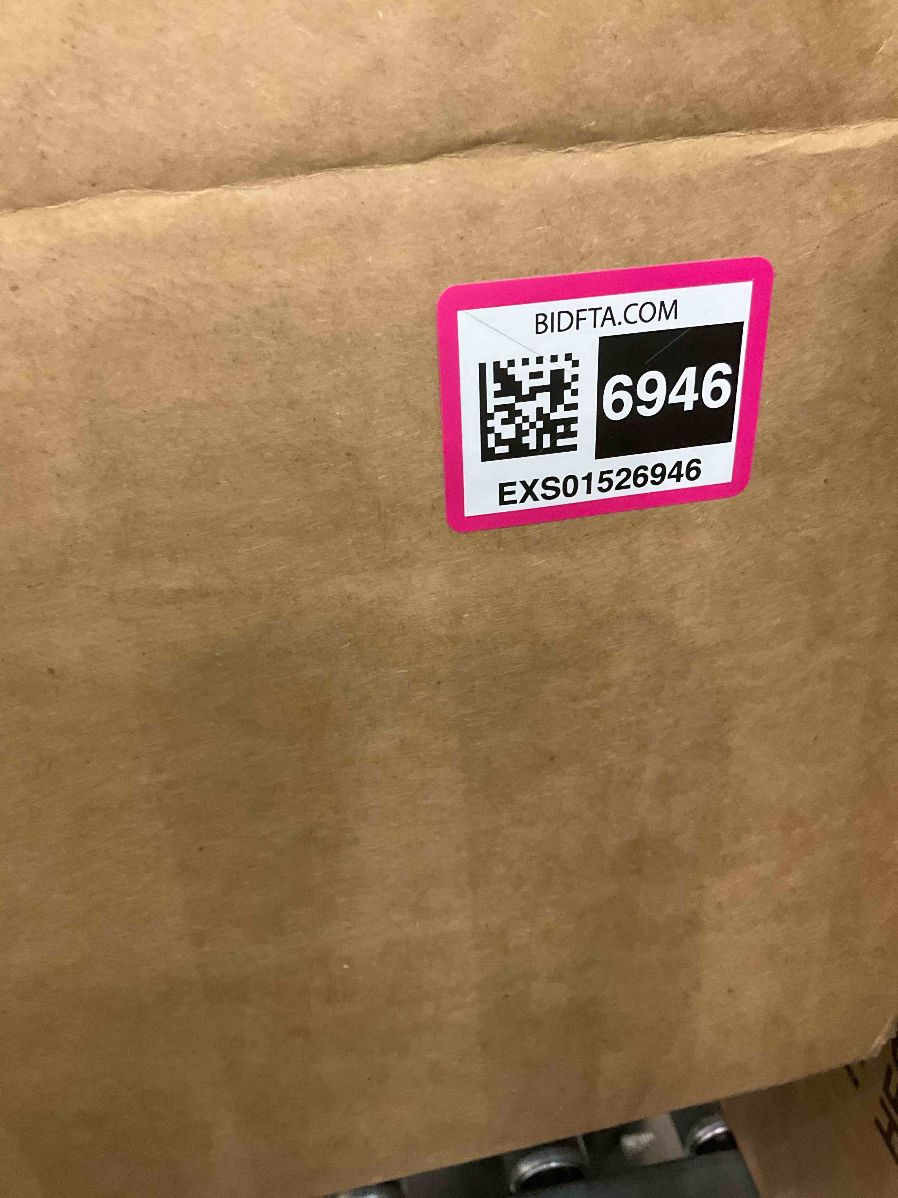 https://s3.amazonaws.com/lotting-images-prod/BargainHunt/EXS01526946_1714484410028.jpeg
