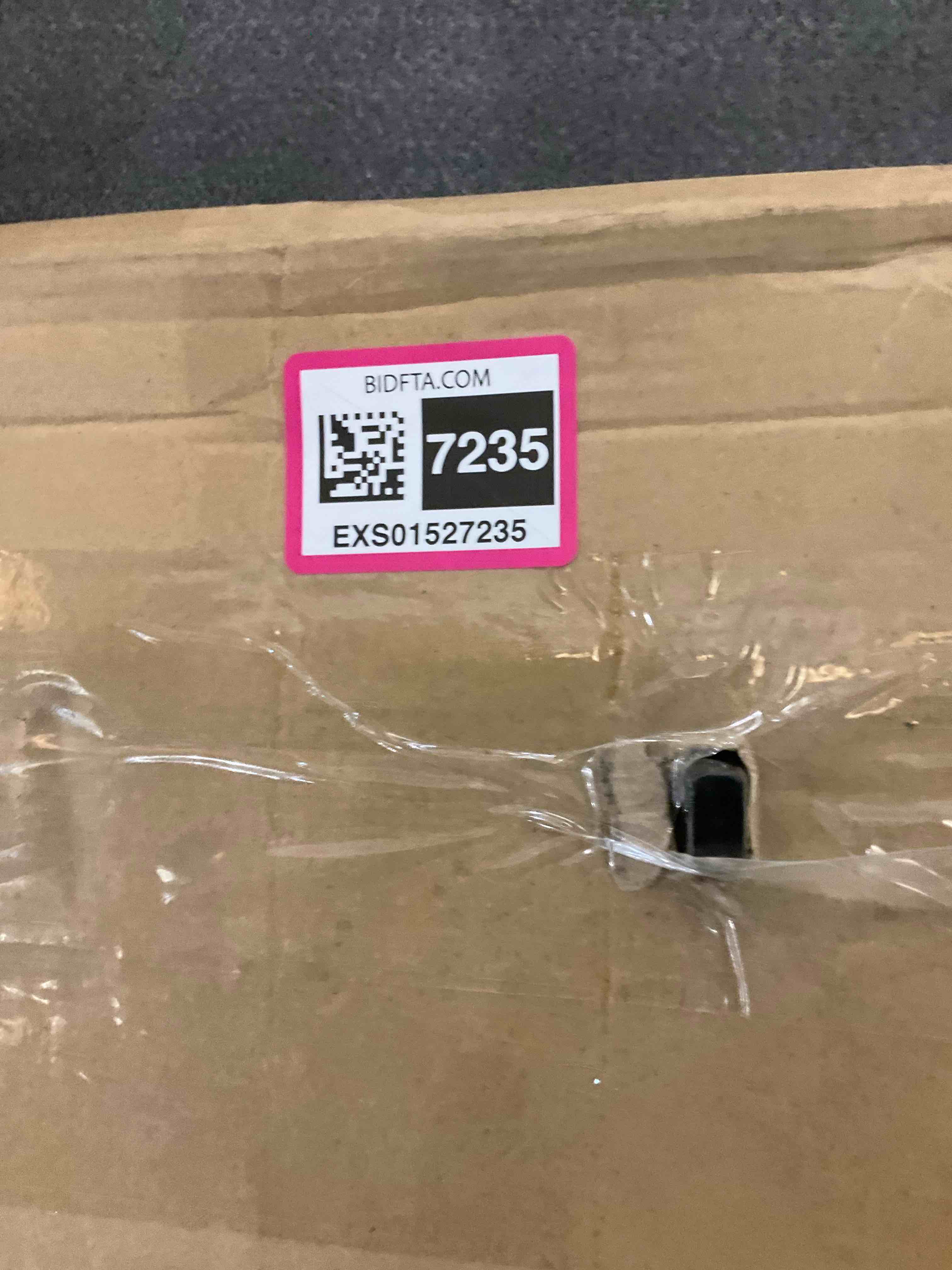 https://s3.amazonaws.com/lotting-images-prod/BargainHunt/EXS01527235_1717601119713.jpeg