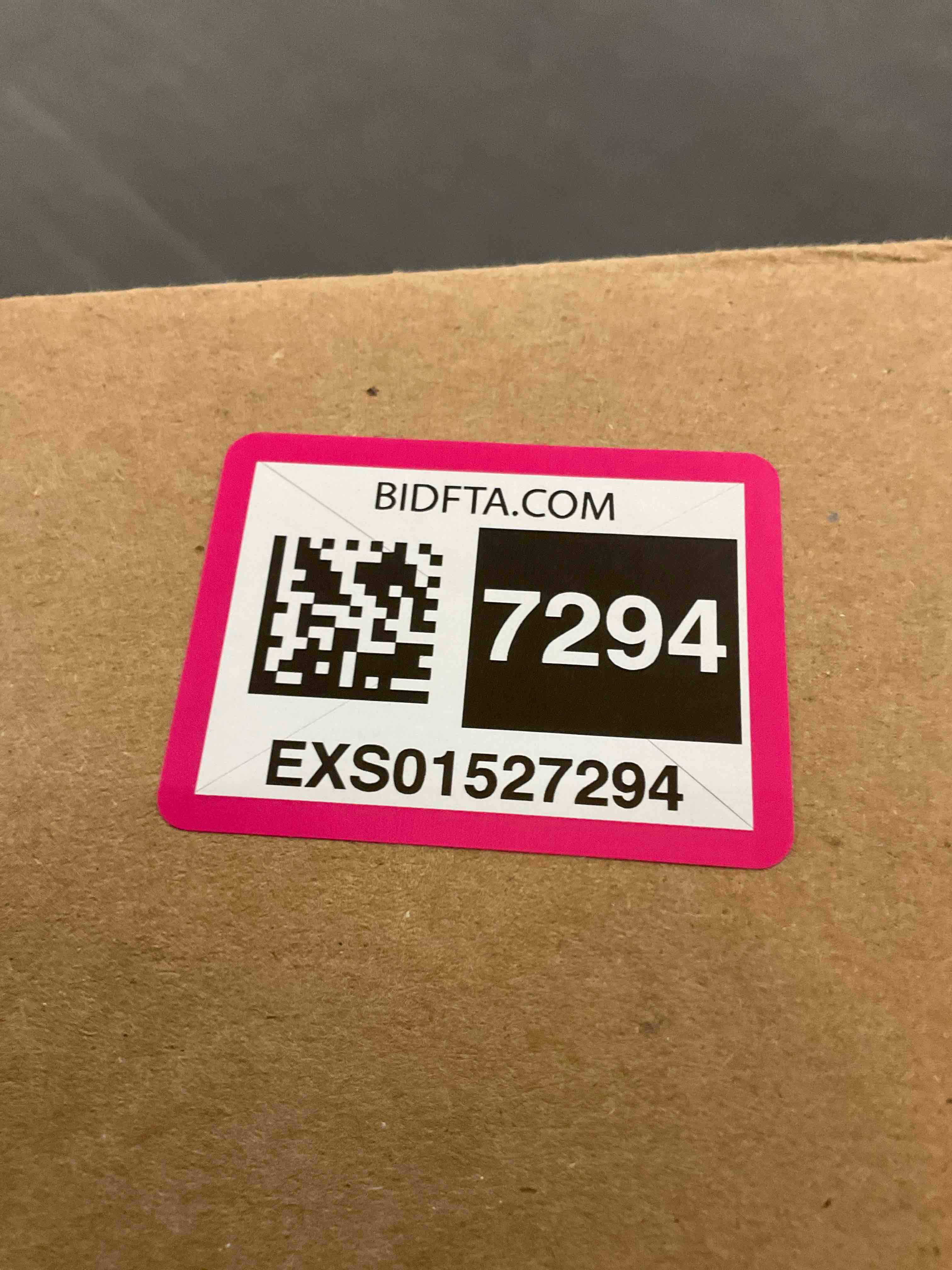 https://s3.amazonaws.com/lotting-images-prod/BargainHunt/EXS01527294_1717613672093.jpeg
