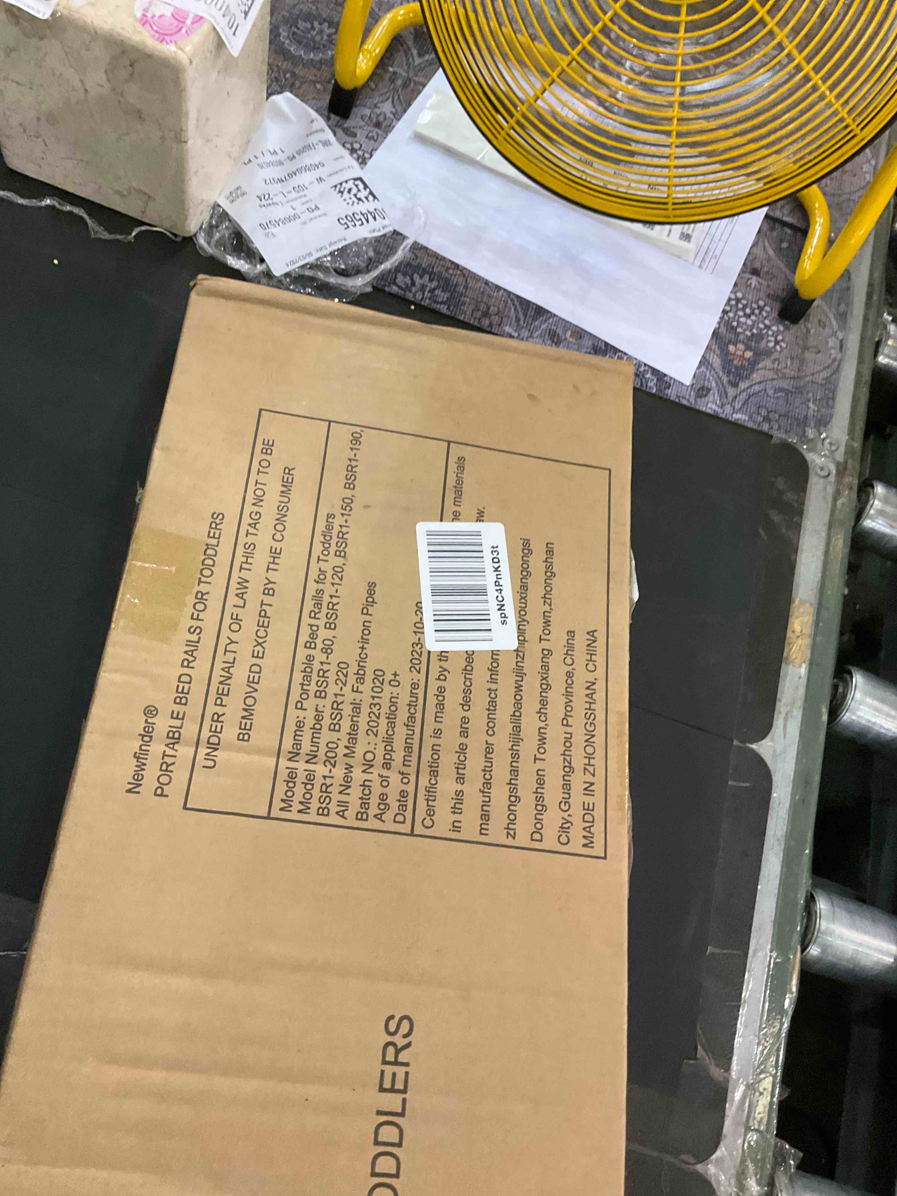 https://s3.amazonaws.com/lotting-images-prod/BargainHunt/EXS01527375_1717683037257.jpeg