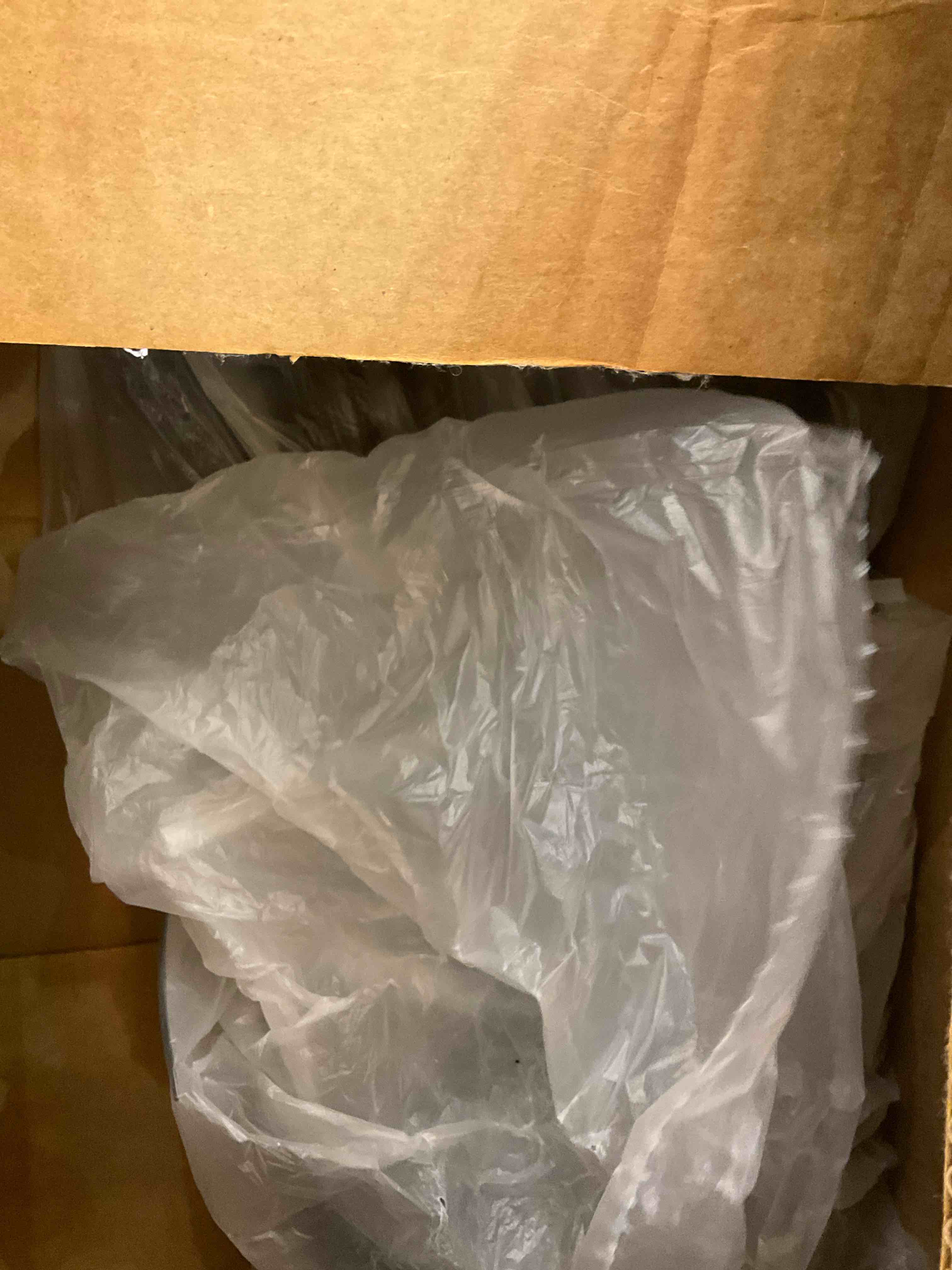 https://s3.amazonaws.com/lotting-images-prod/BargainHunt/EXS01527408_1717687299174.jpeg