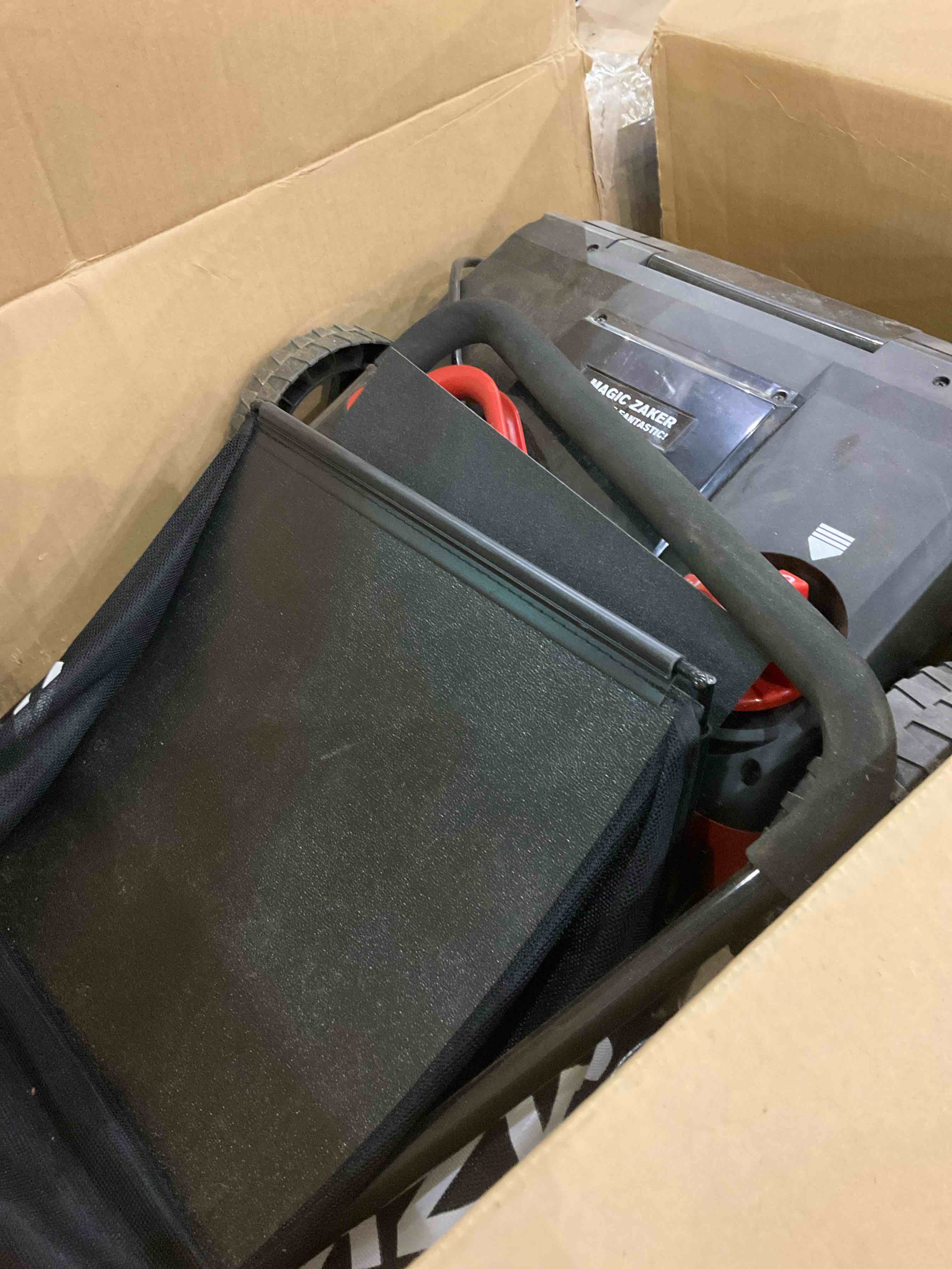https://s3.amazonaws.com/lotting-images-prod/BargainHunt/EXS01527507_1715945733889.jpeg