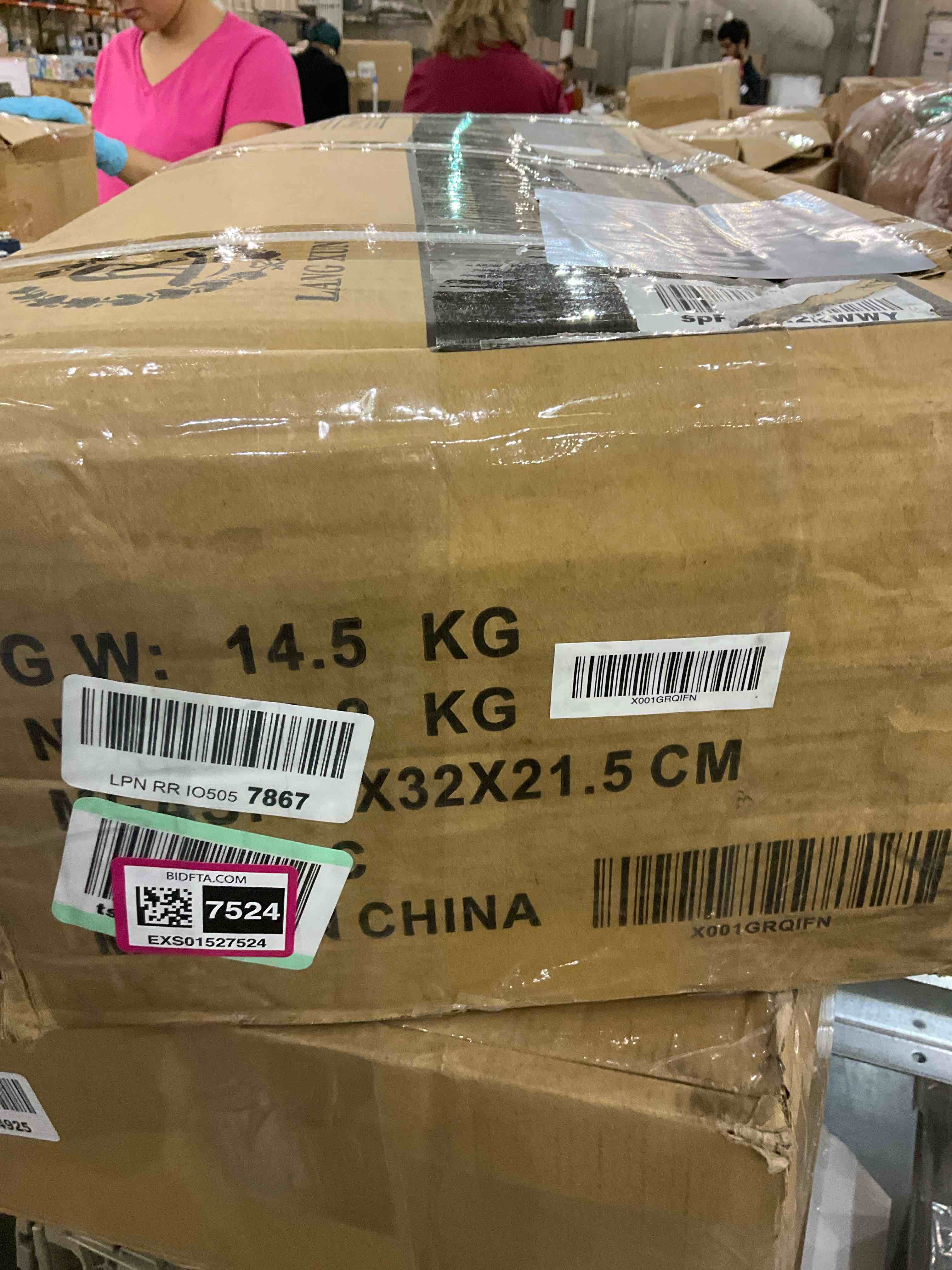 https://s3.amazonaws.com/lotting-images-prod/BargainHunt/EXS01527524_1715948415002.jpeg