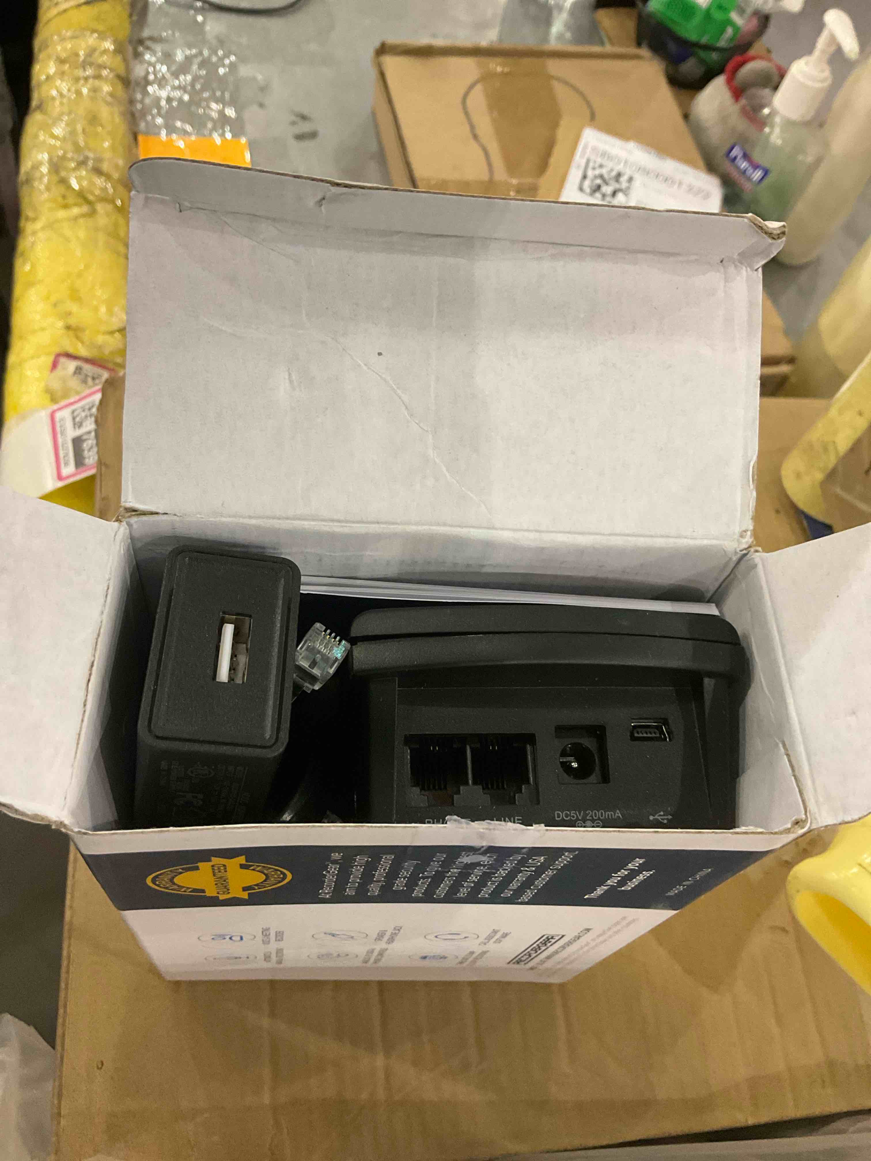 https://s3.amazonaws.com/lotting-images-prod/BargainHunt/EXS01527638_1716206636547.jpeg