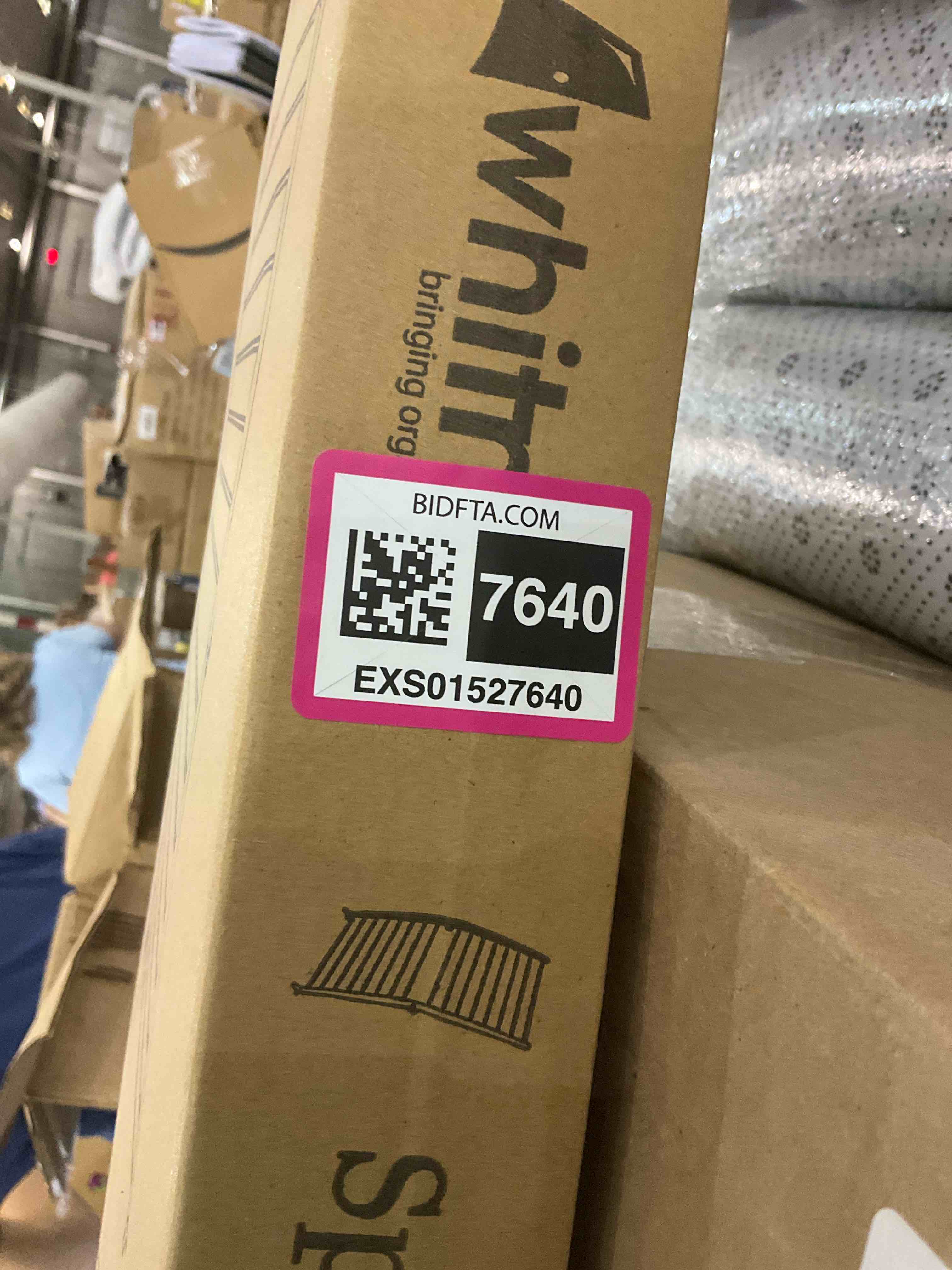 https://s3.amazonaws.com/lotting-images-prod/BargainHunt/EXS01527640_1716206980699.jpeg