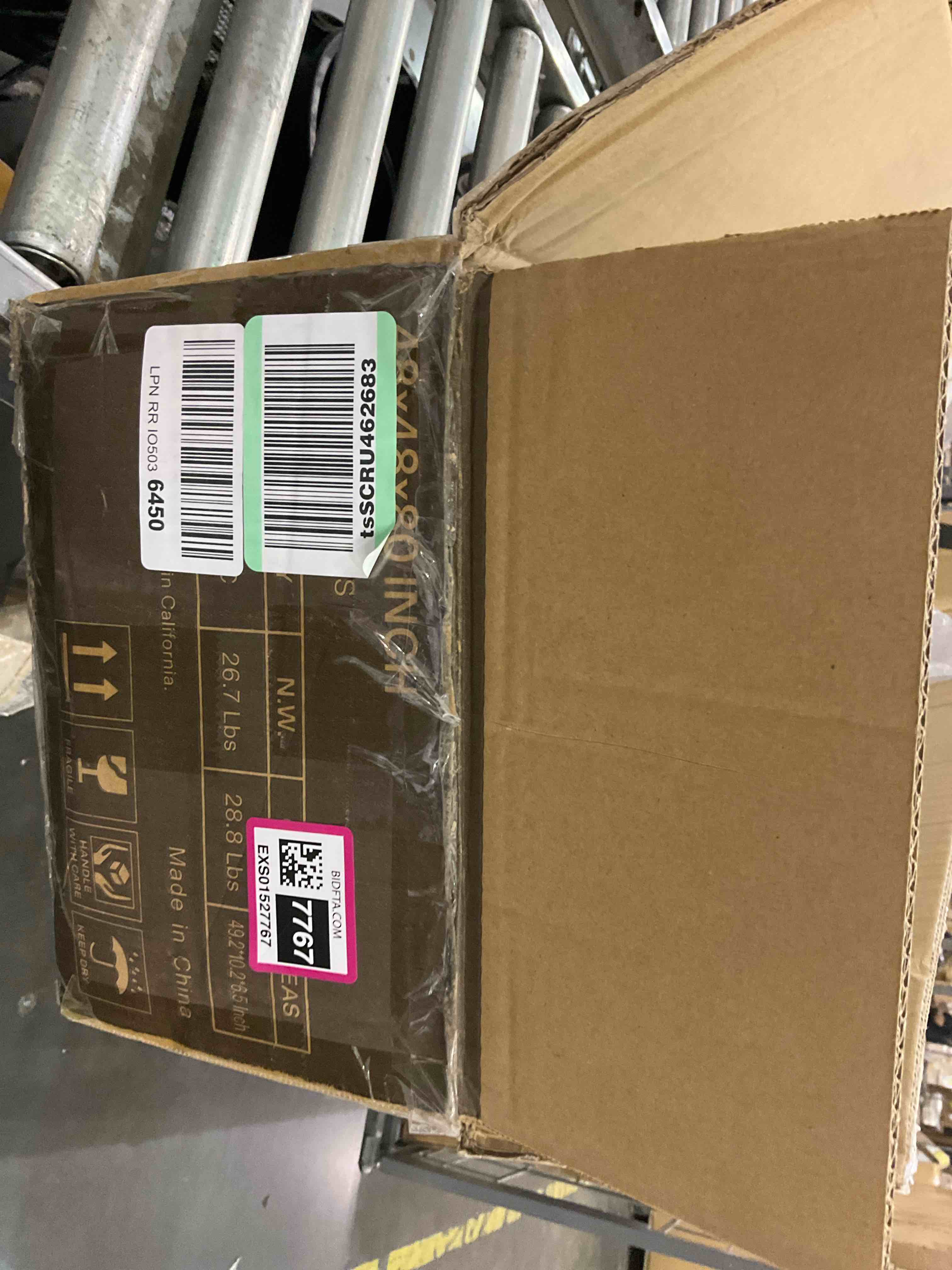 https://s3.amazonaws.com/lotting-images-prod/BargainHunt/EXS01527767_1716379900827.jpeg