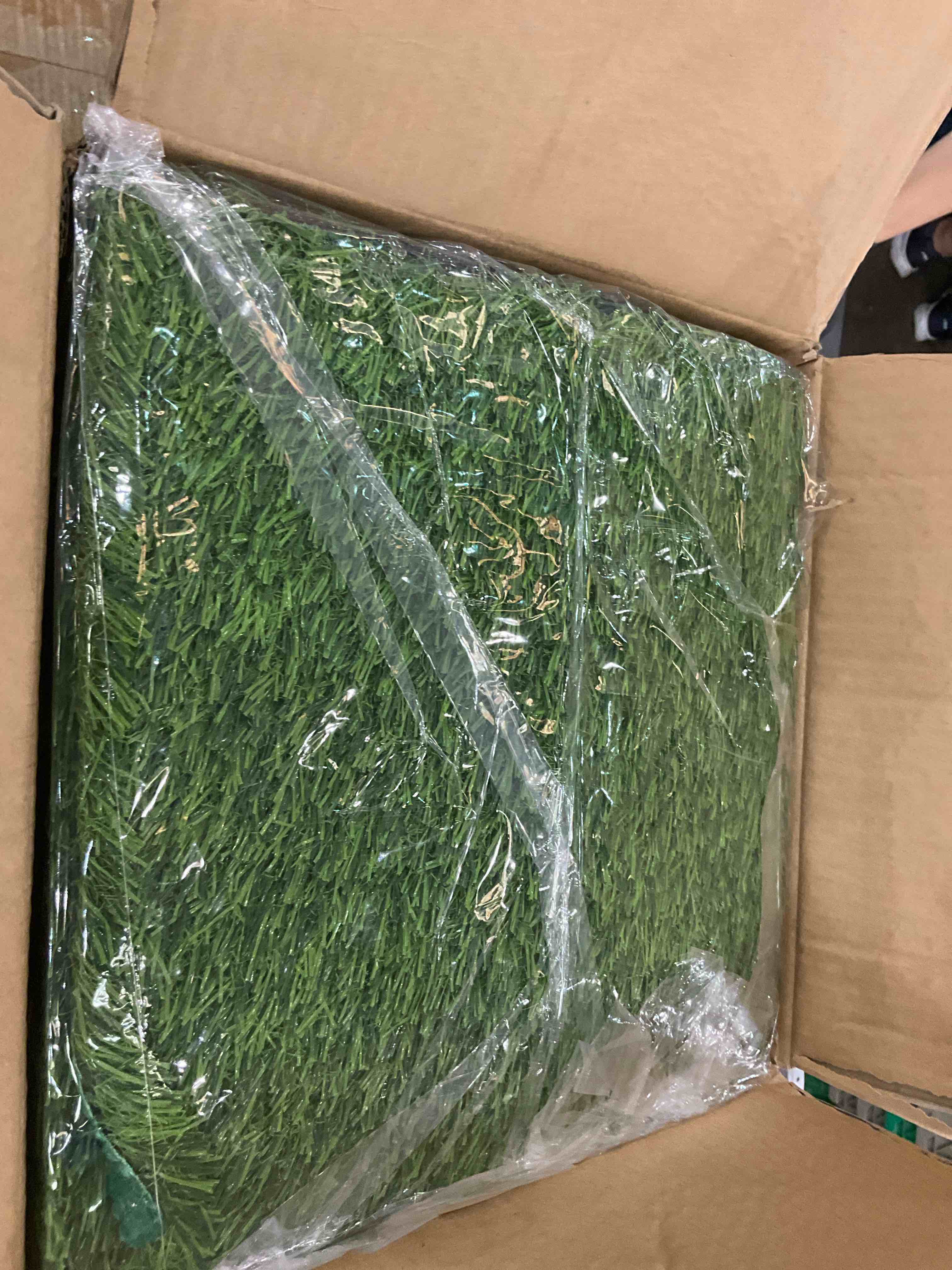 DenForste 8 Pack Chicken Nesting Box Pads - Washable Artificial Grass Nesting Pads - Chicken Nesting Pads for Chicken Coop and Pet Garden Lawn Indoor Outdoor 12"×12"×1"