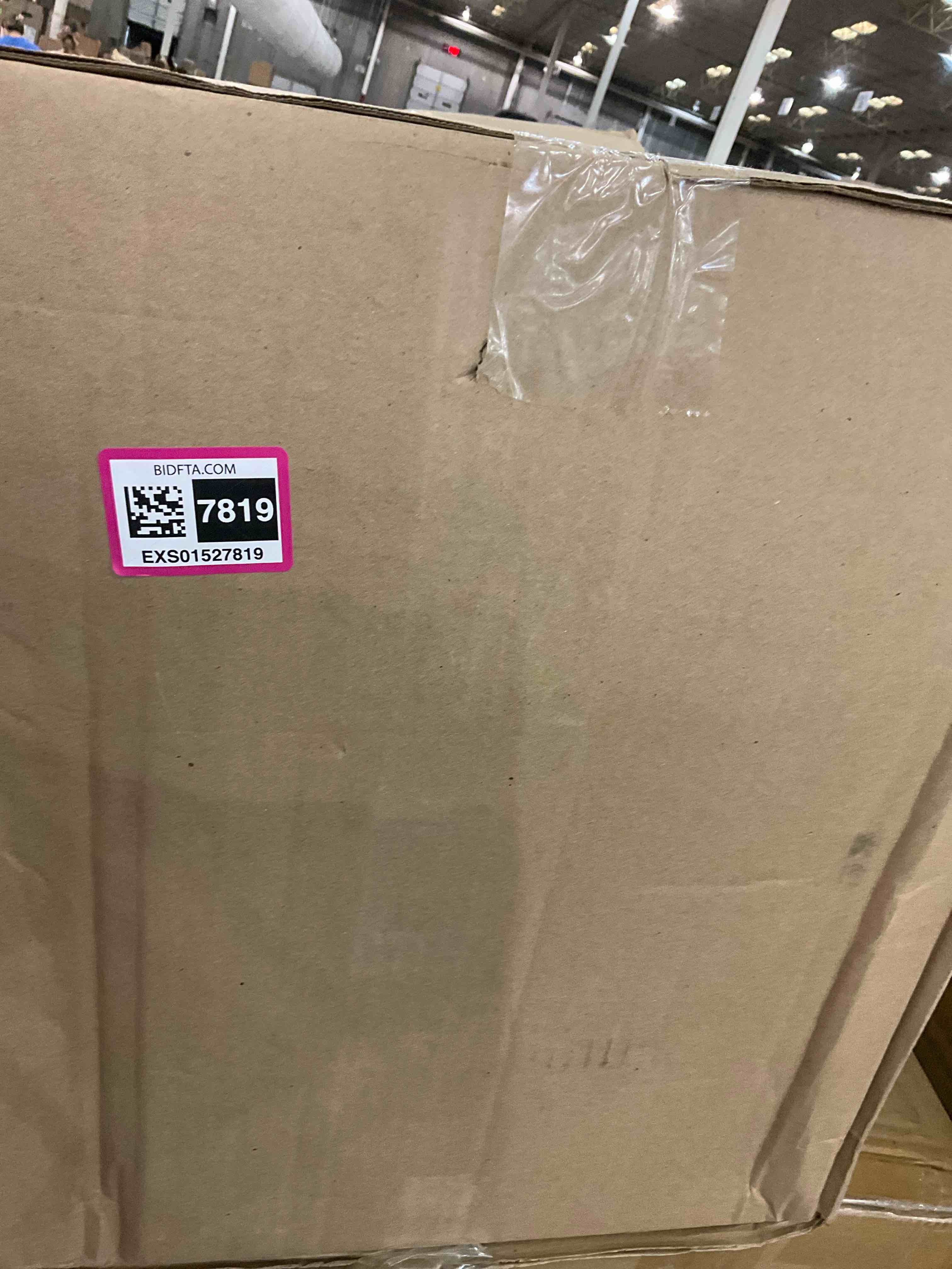 https://s3.amazonaws.com/lotting-images-prod/BargainHunt/EXS01527819_1716402761118.jpeg