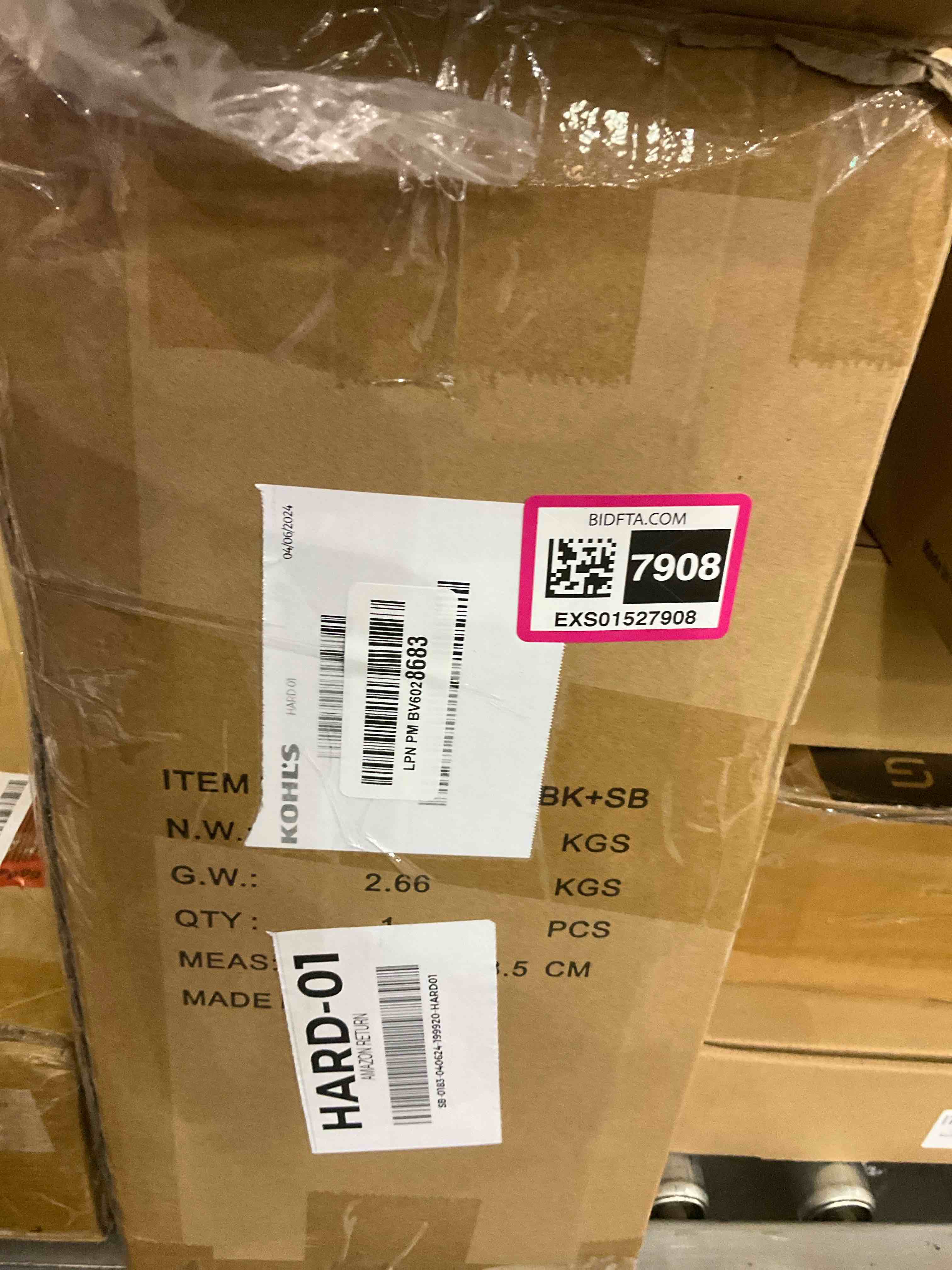 https://s3.amazonaws.com/lotting-images-prod/BargainHunt/EXS01527908_1716490719647.jpeg