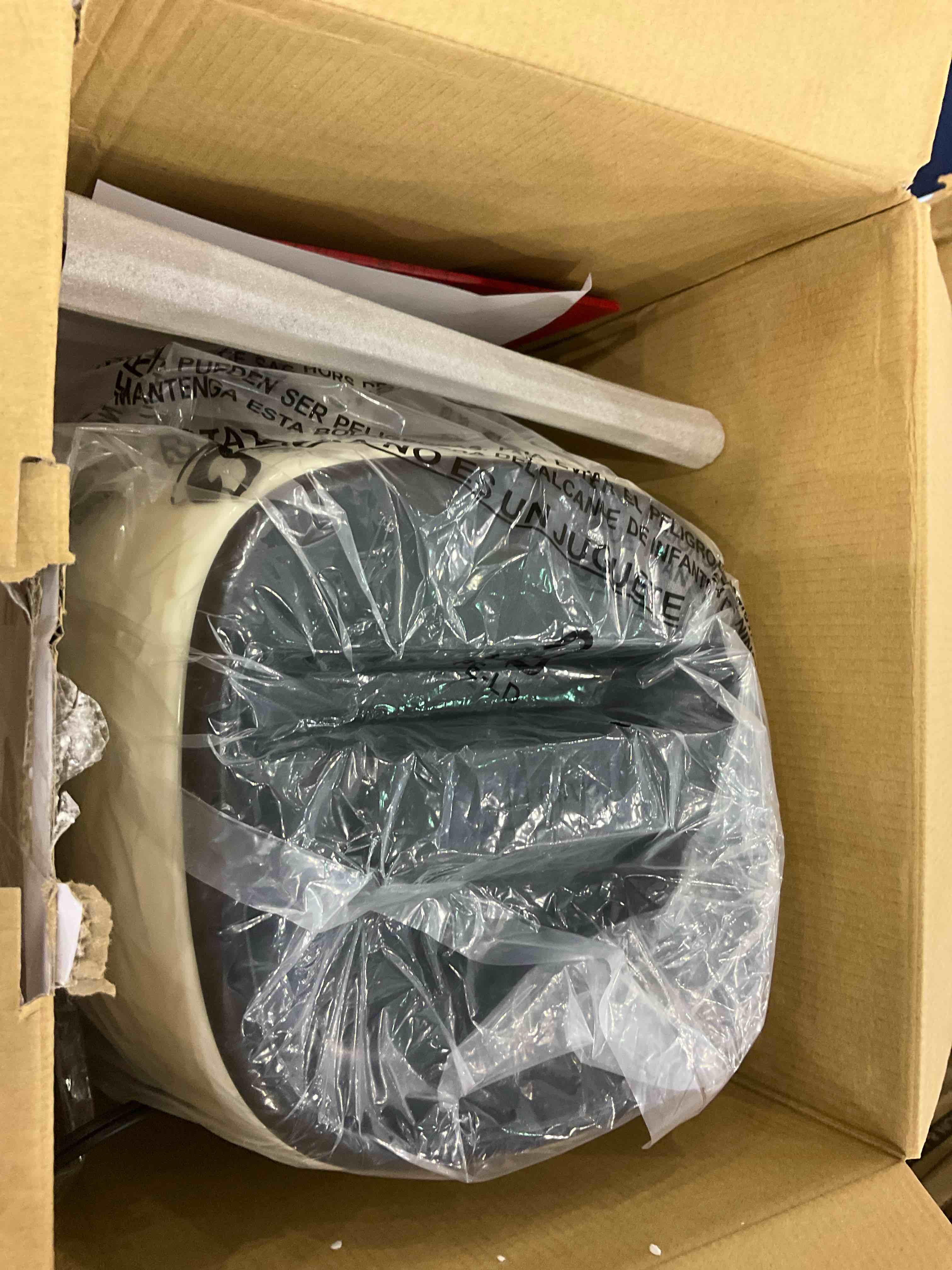 https://s3.amazonaws.com/lotting-images-prod/BargainHunt/EXS01527912_1716982106471.jpeg