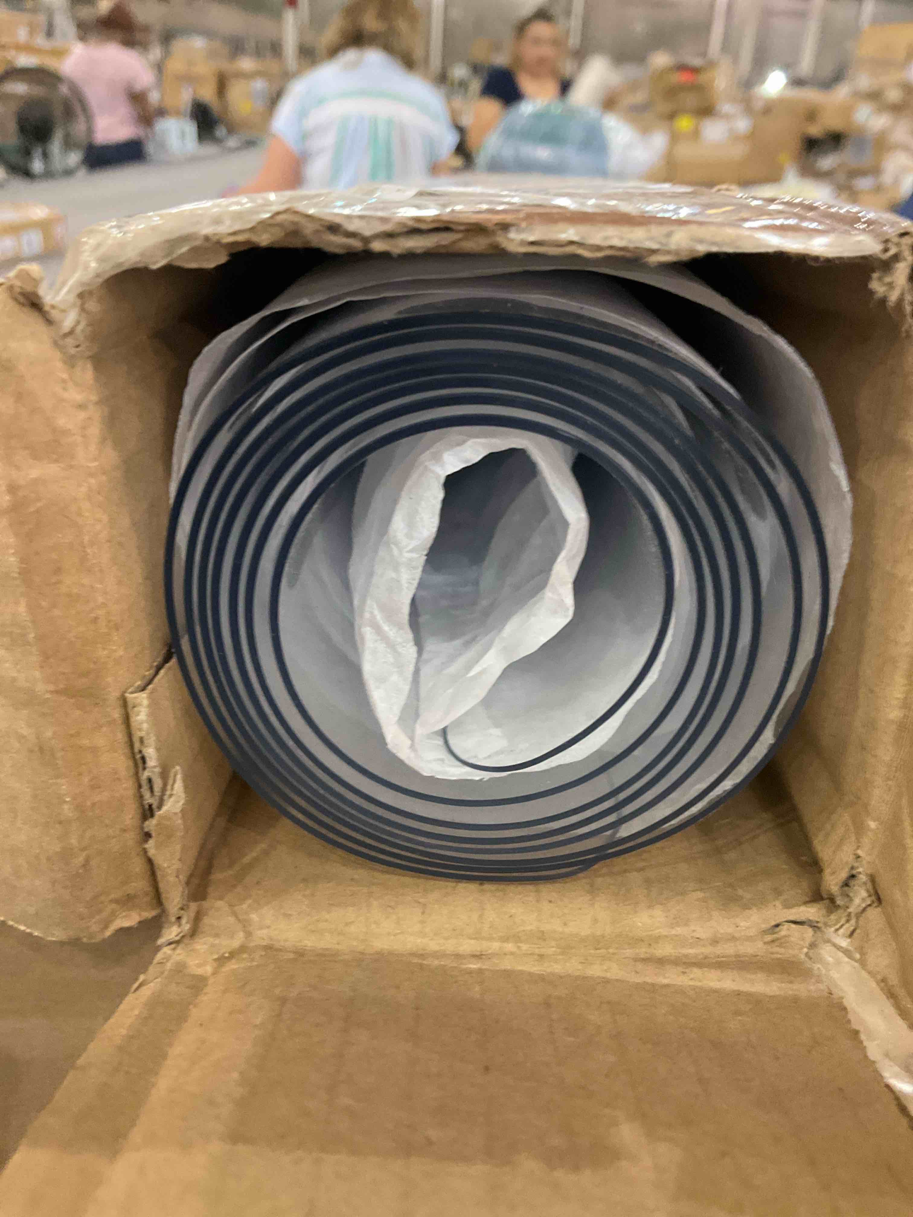 https://s3.amazonaws.com/lotting-images-prod/BargainHunt/EXS01527947_1716989583867.jpeg