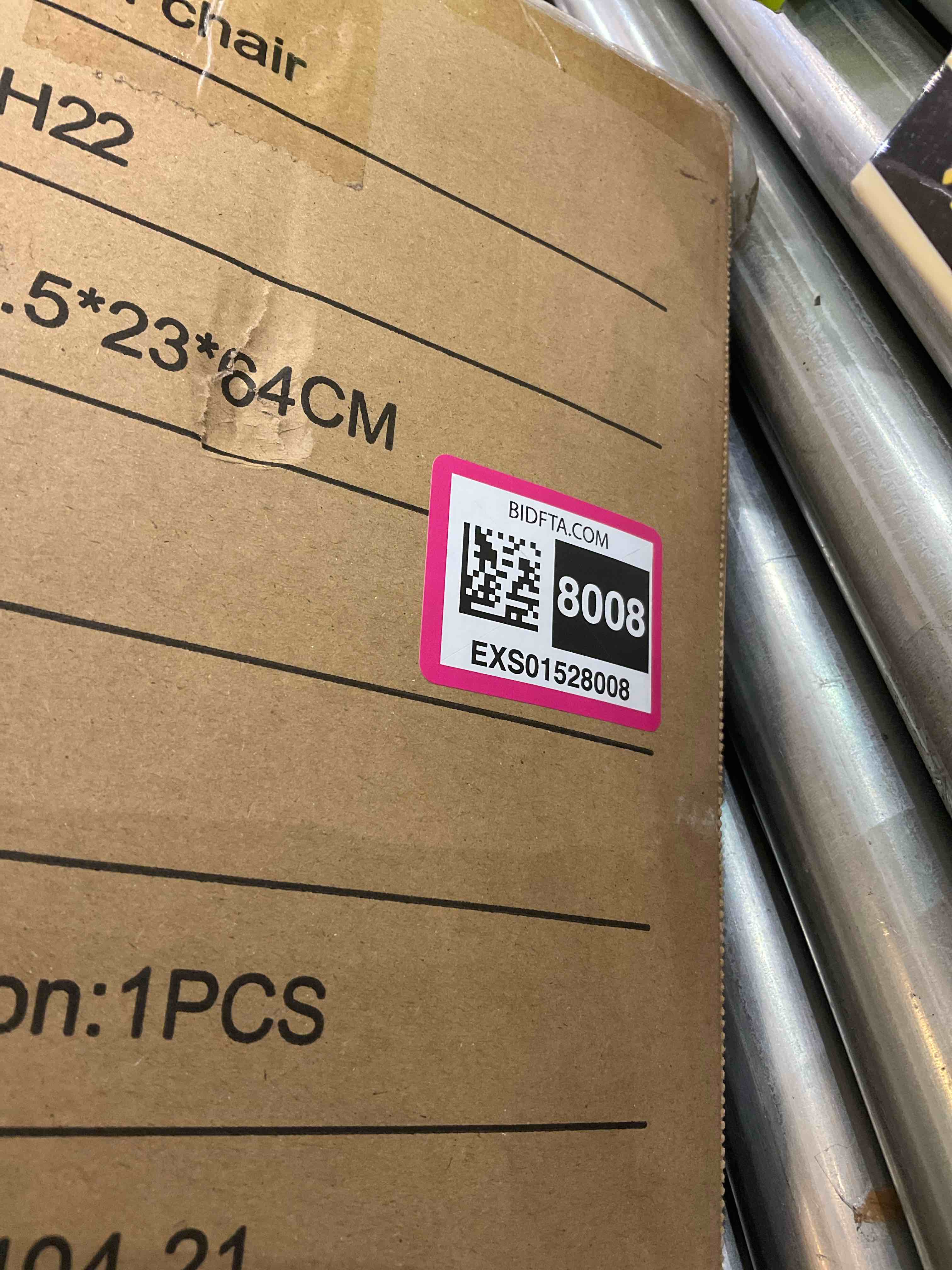 https://s3.amazonaws.com/lotting-images-prod/BargainHunt/EXS01528008_1714670599967.jpeg