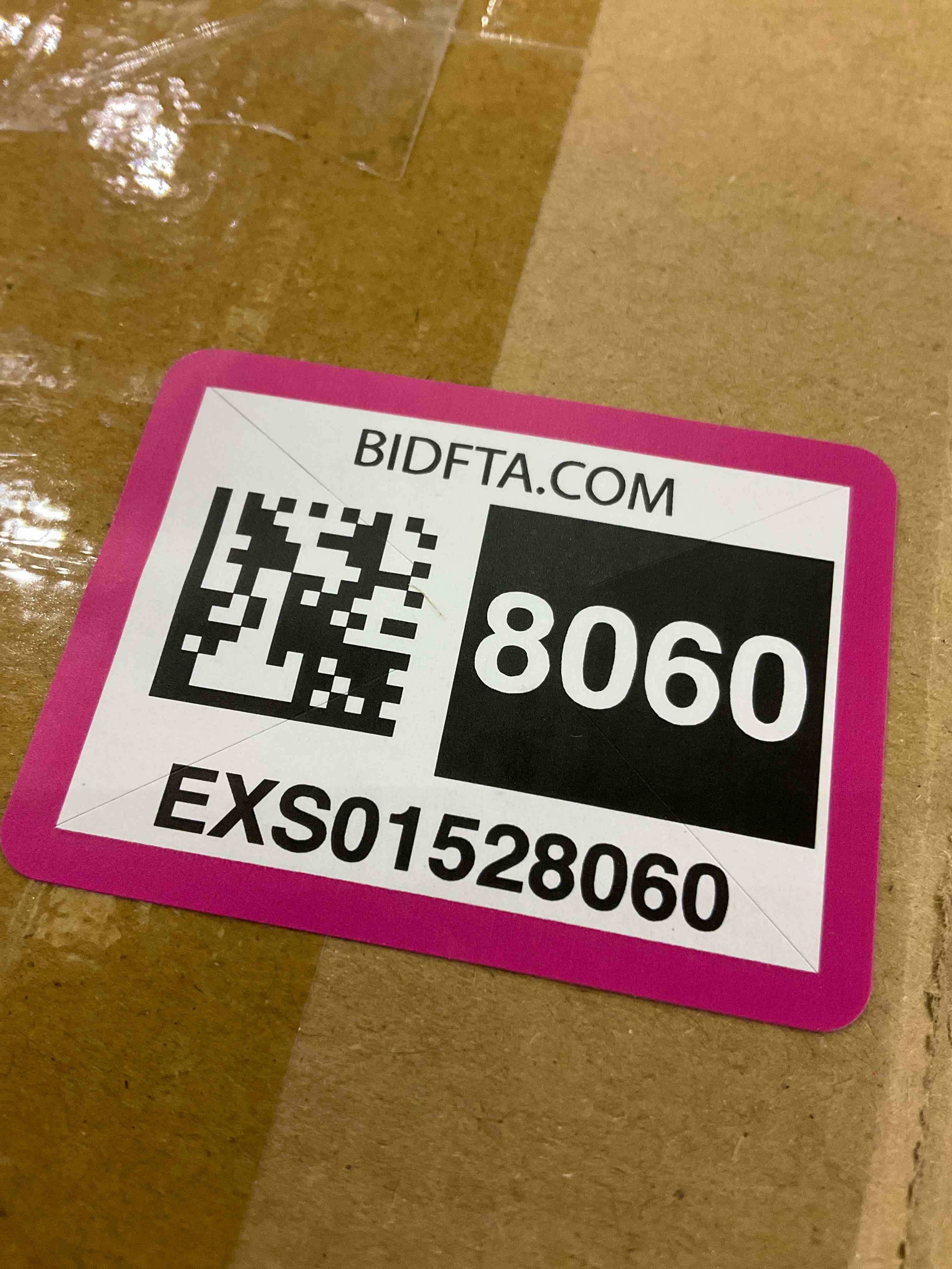 https://s3.amazonaws.com/lotting-images-prod/BargainHunt/EXS01528060_1714738532529.jpeg