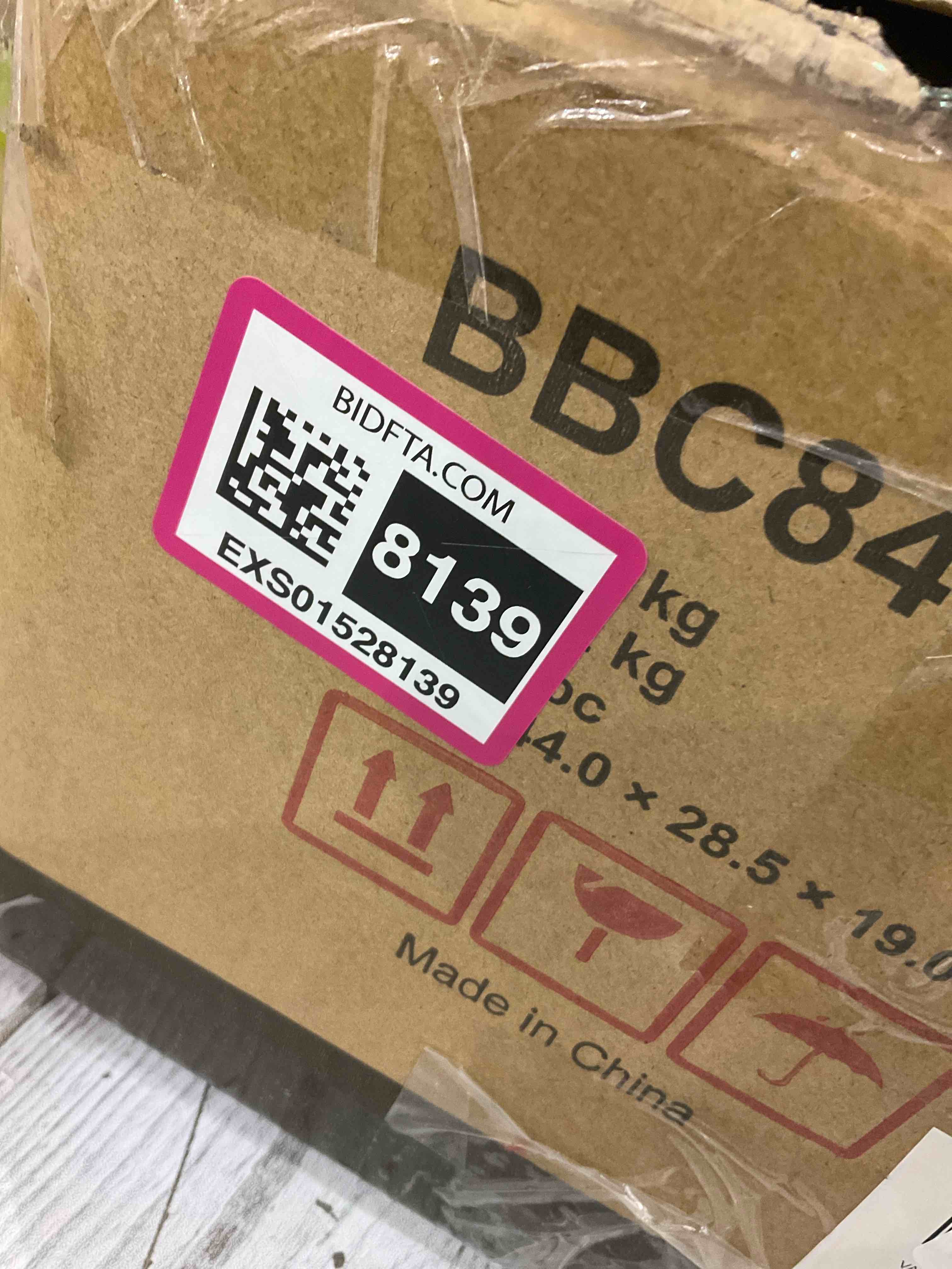 https://s3.amazonaws.com/lotting-images-prod/BargainHunt/EXS01528139_1714995238336.jpeg