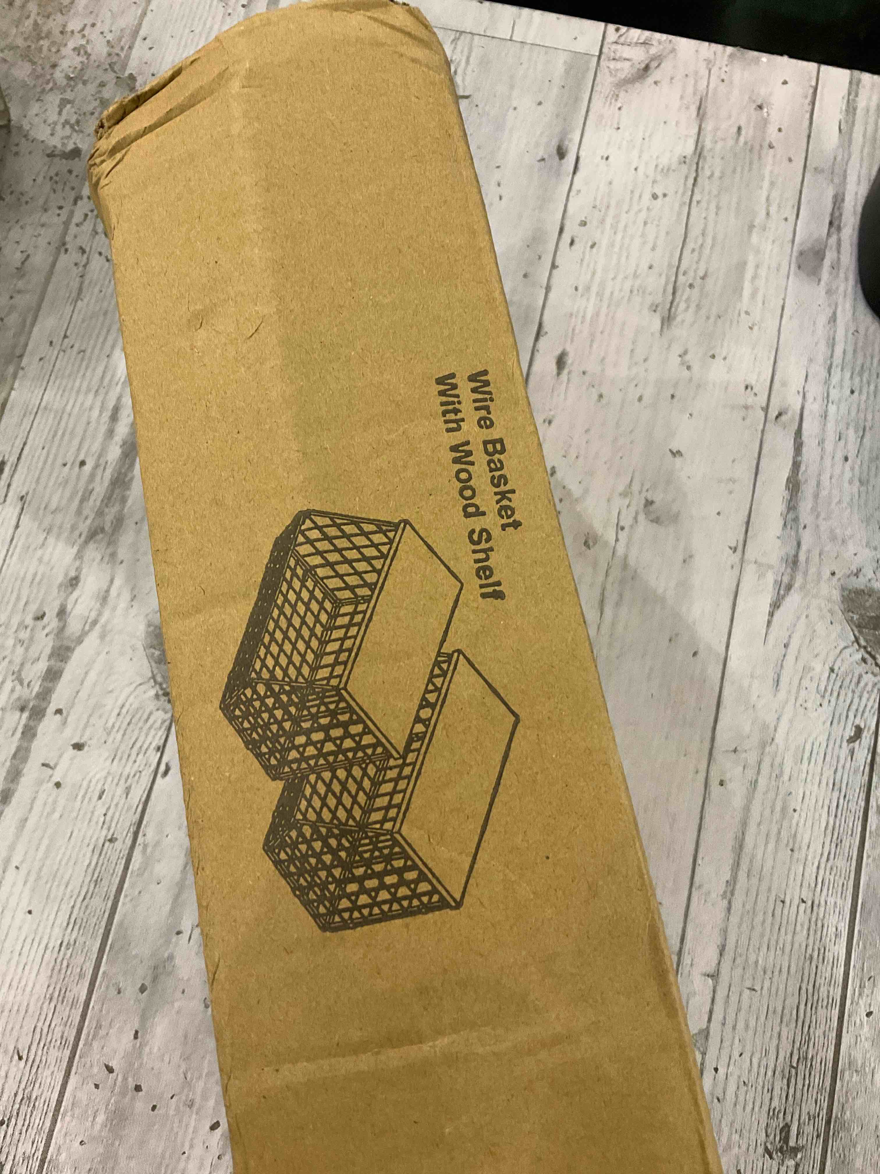 https://s3.amazonaws.com/lotting-images-prod/BargainHunt/EXS01528151_1714996800674.jpeg