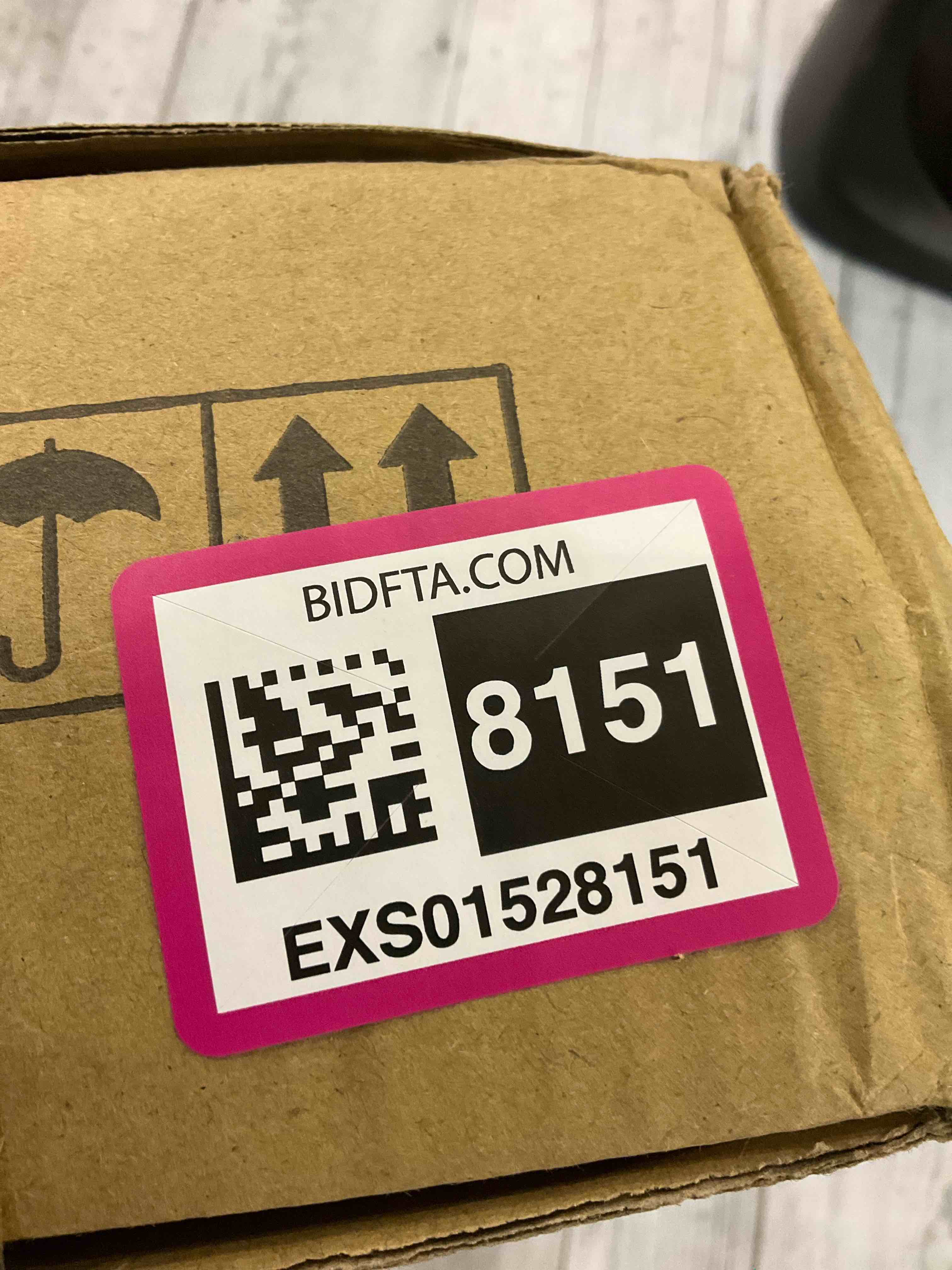 https://s3.amazonaws.com/lotting-images-prod/BargainHunt/EXS01528151_1714996808581.jpeg