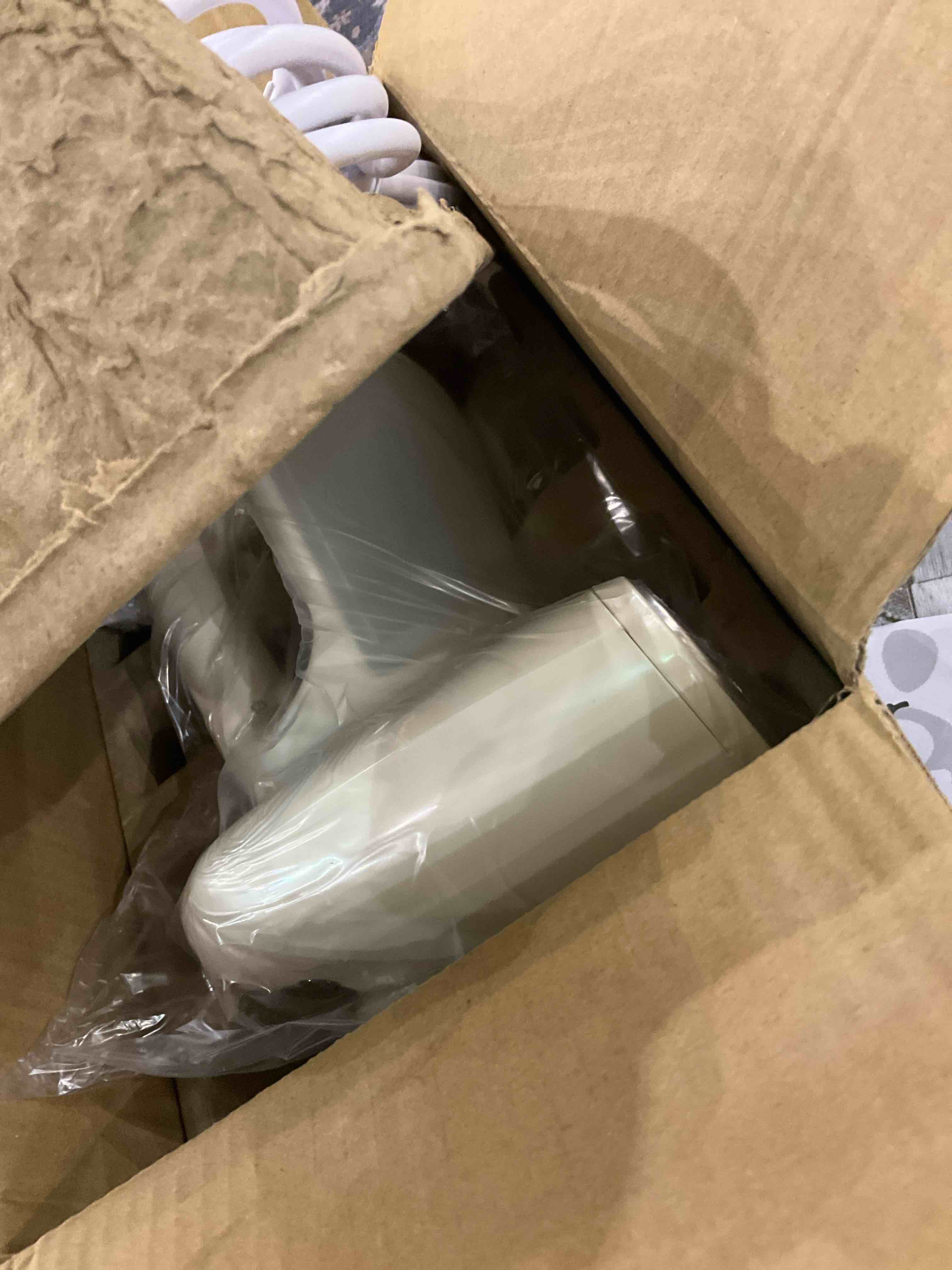 https://s3.amazonaws.com/lotting-images-prod/BargainHunt/EXS01528152_1714996903110.jpeg