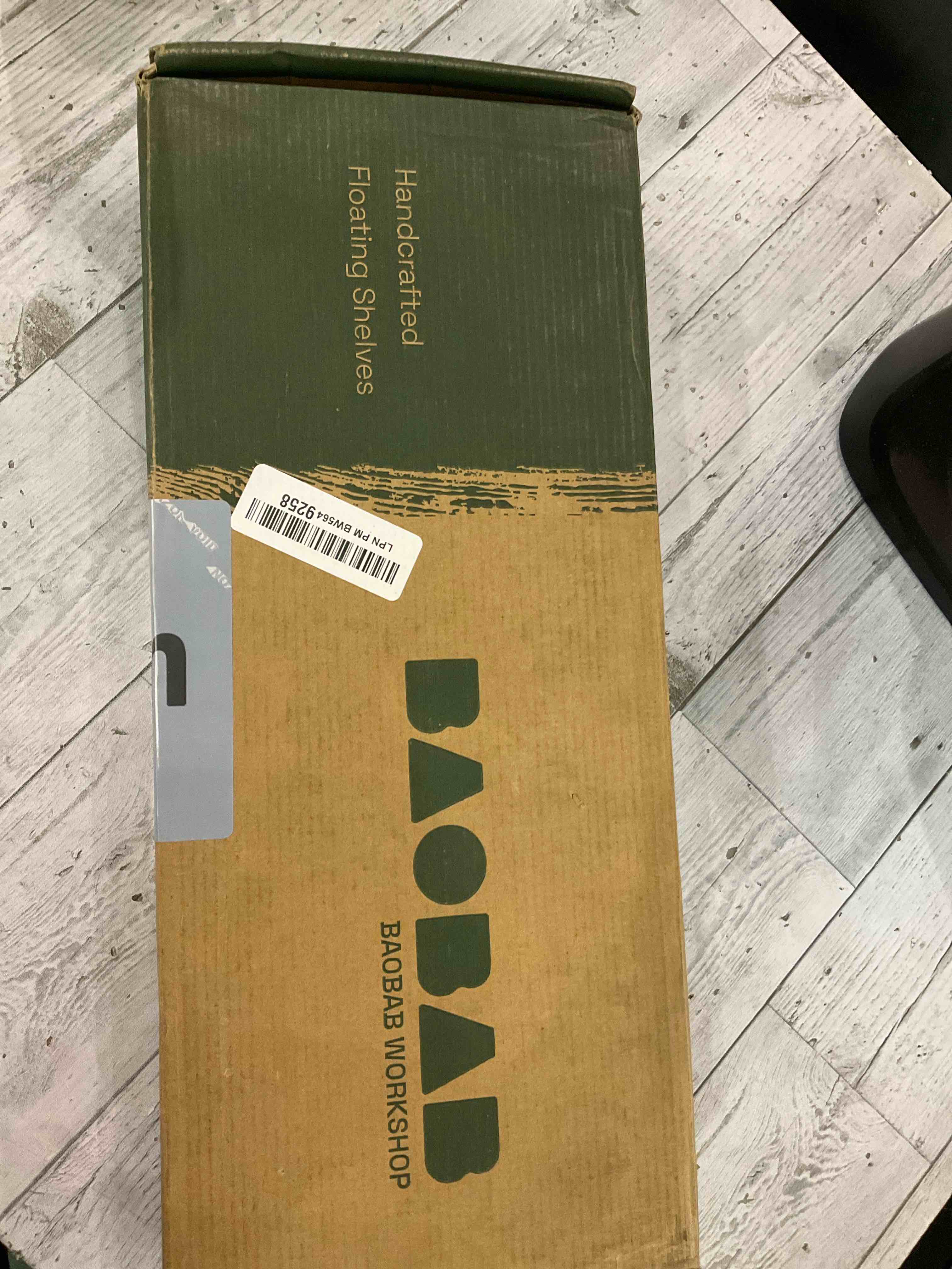 https://s3.amazonaws.com/lotting-images-prod/BargainHunt/EXS01528153_1714996943319.jpeg