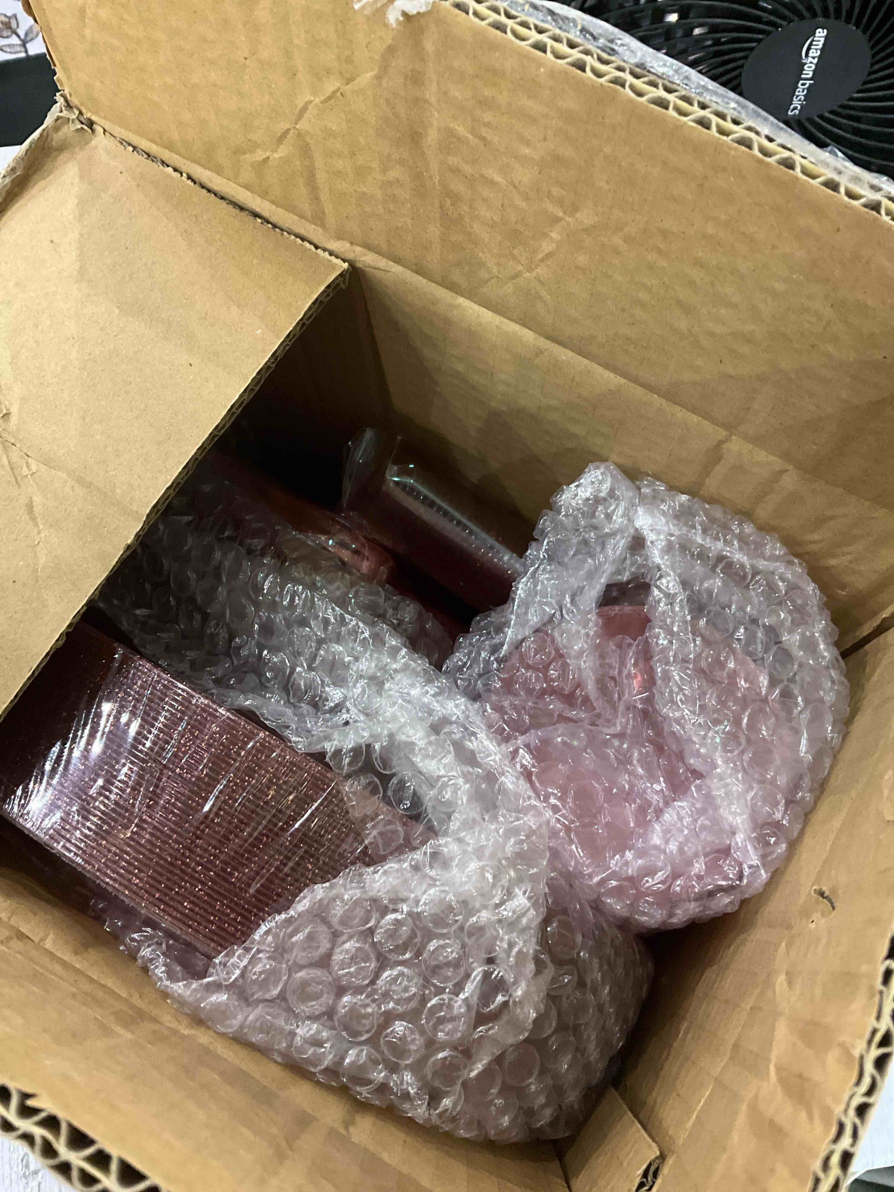 https://s3.amazonaws.com/lotting-images-prod/BargainHunt/EXS01528158_1714997353148.jpeg