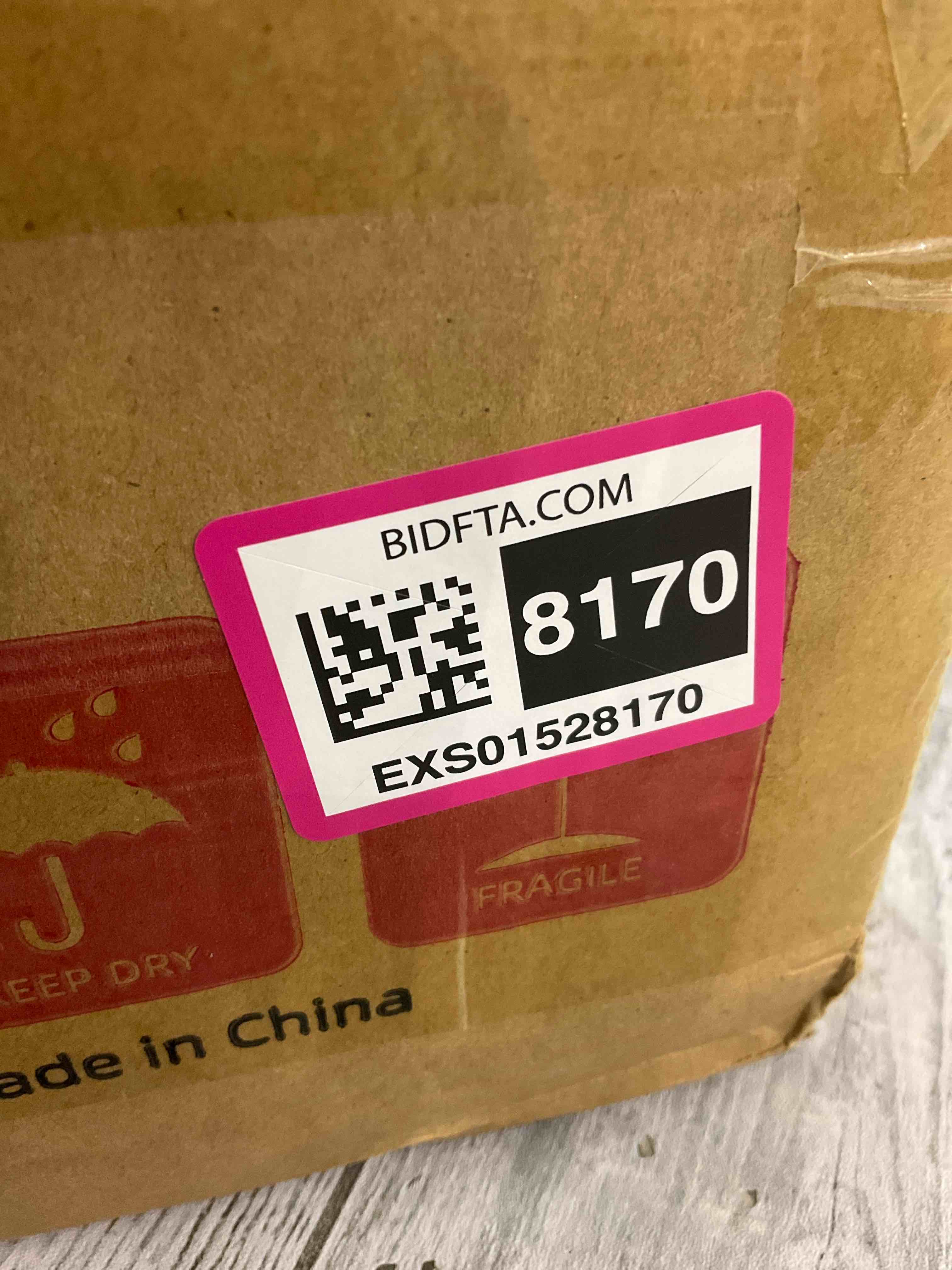 https://s3.amazonaws.com/lotting-images-prod/BargainHunt/EXS01528170_1714999339412.jpeg