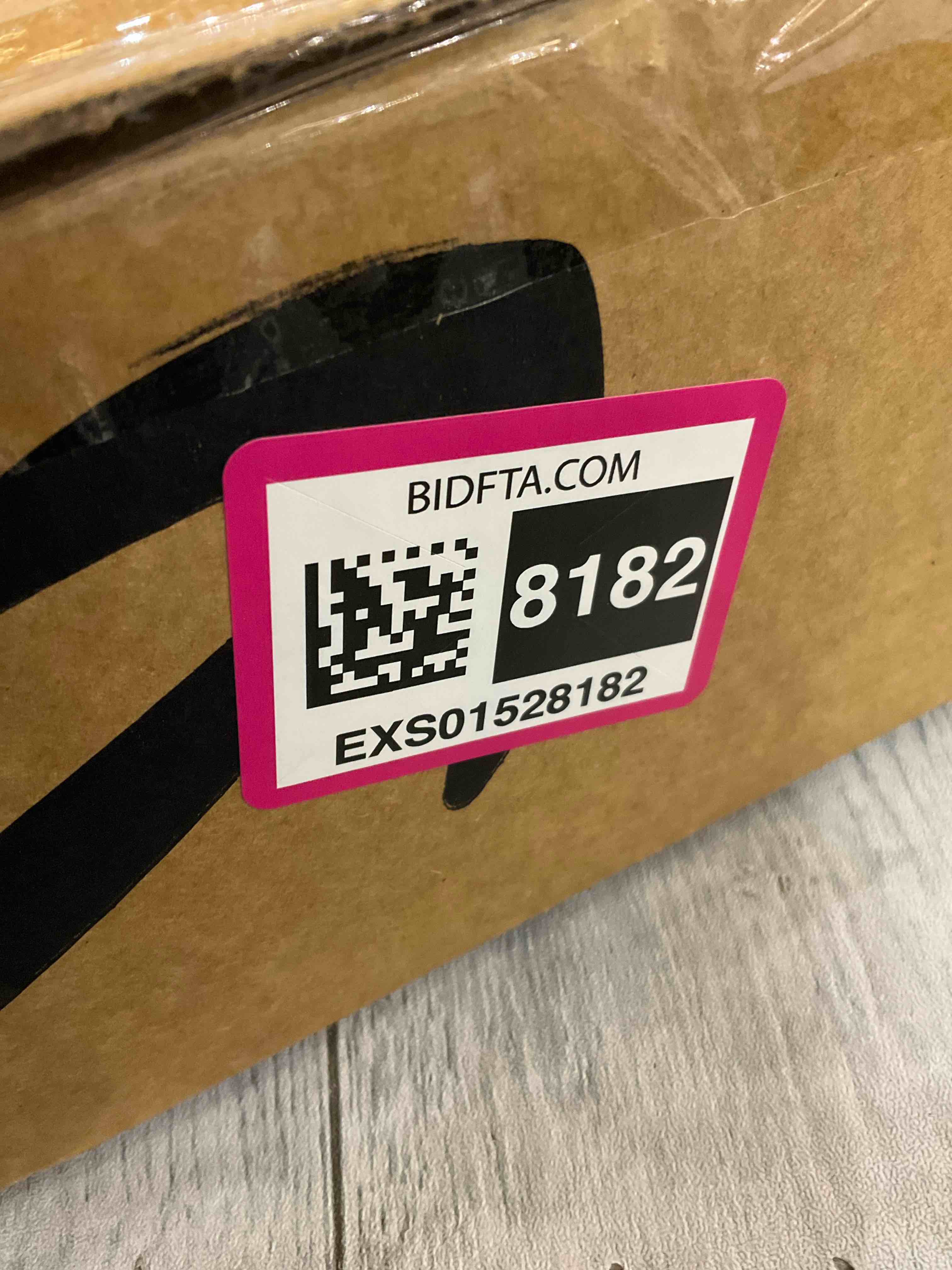 https://s3.amazonaws.com/lotting-images-prod/BargainHunt/EXS01528182_1715004145407.jpeg