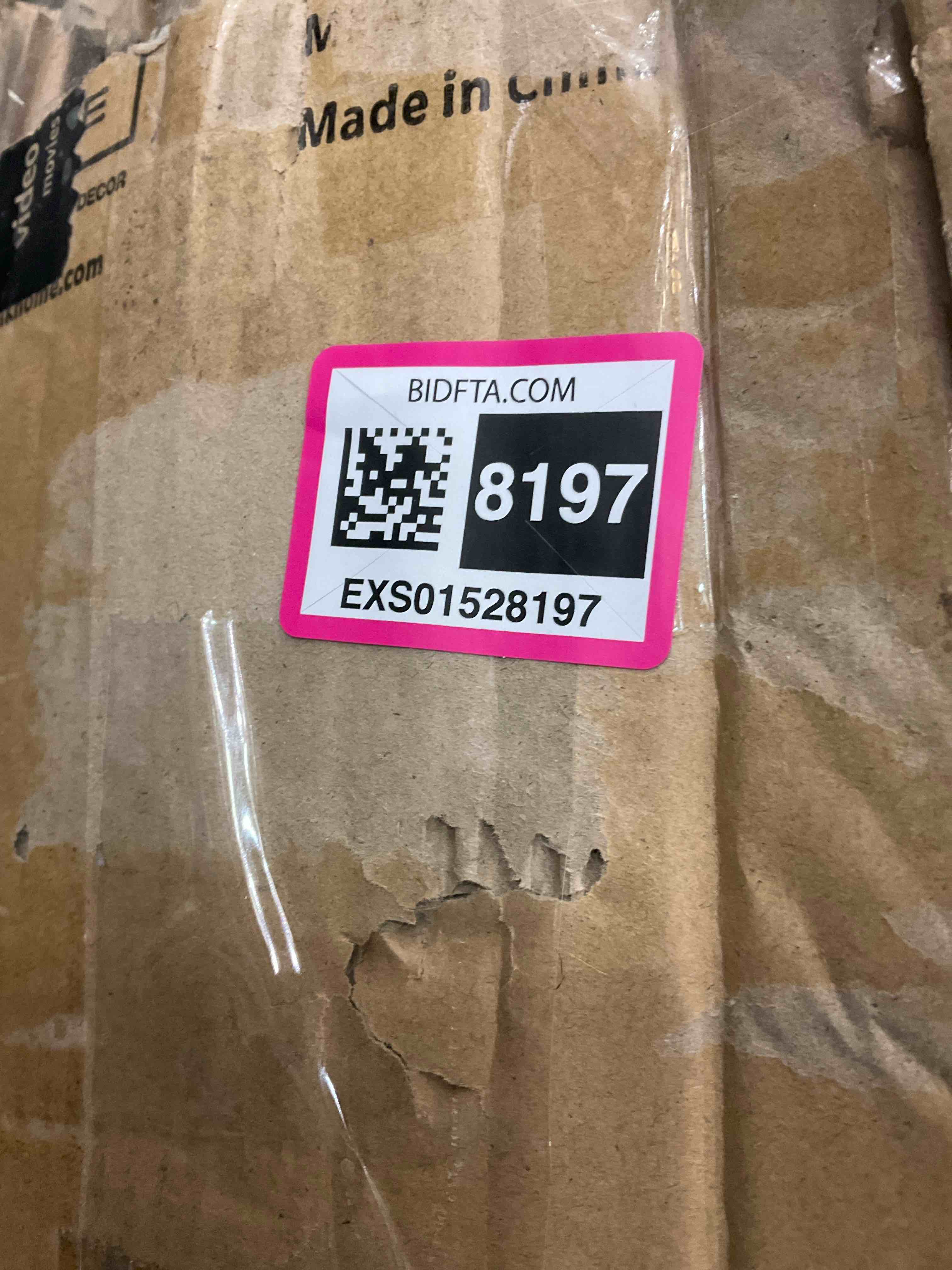 https://s3.amazonaws.com/lotting-images-prod/BargainHunt/EXS01528197_1715008007918.jpeg