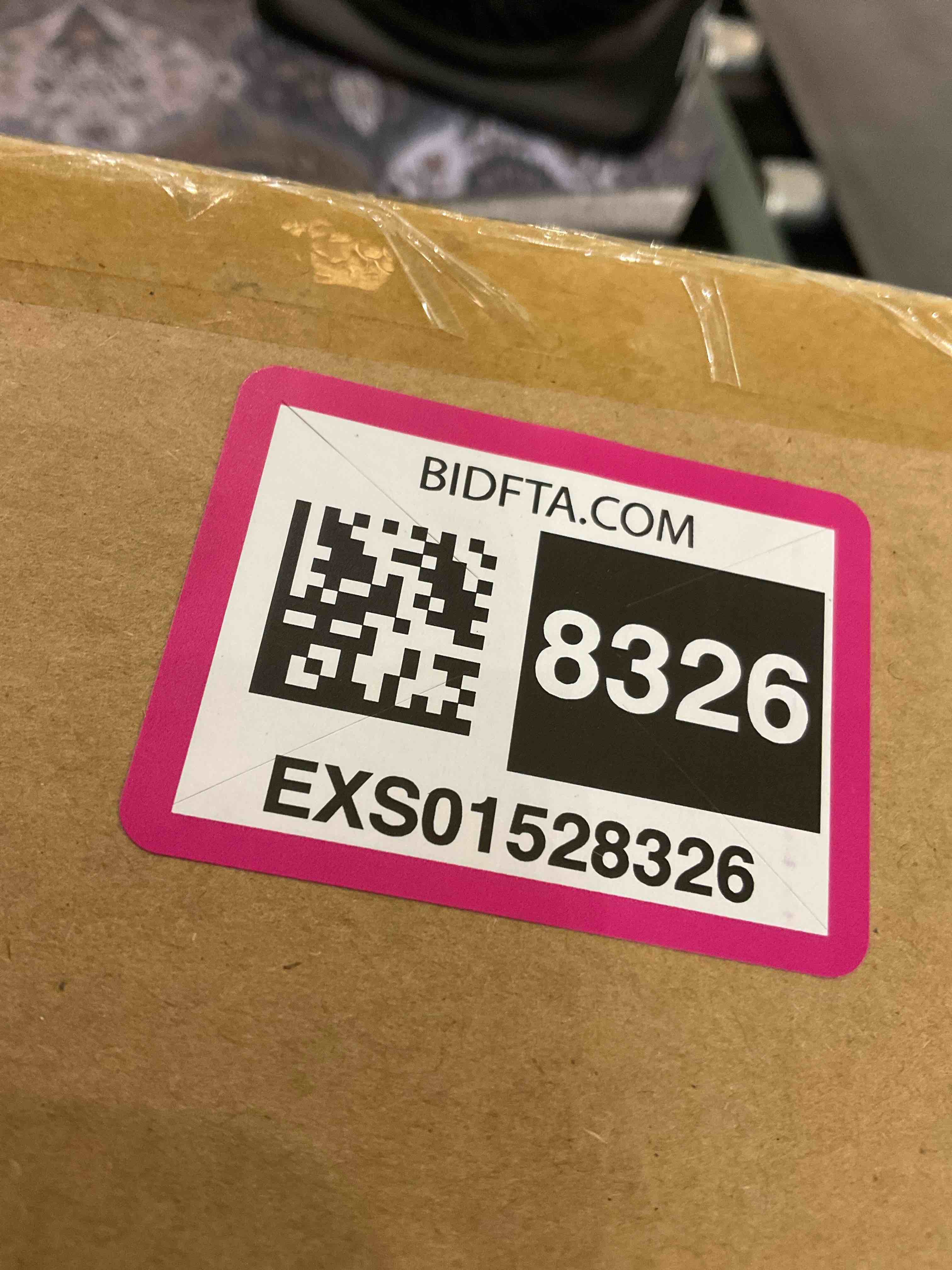 https://s3.amazonaws.com/lotting-images-prod/BargainHunt/EXS01528326_1715093252353.jpeg