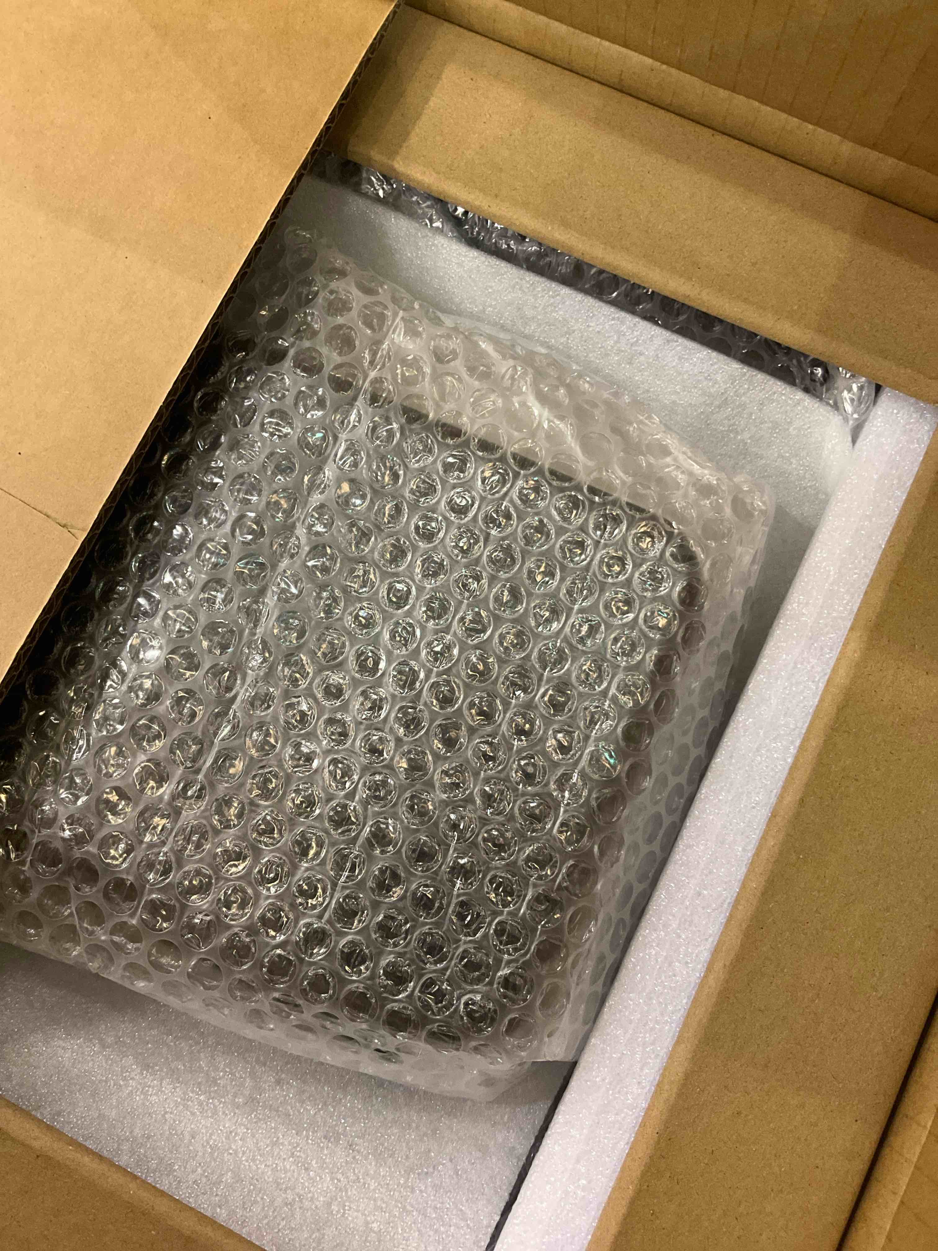 https://s3.amazonaws.com/lotting-images-prod/BargainHunt/EXS01528326_1715093277983.jpeg