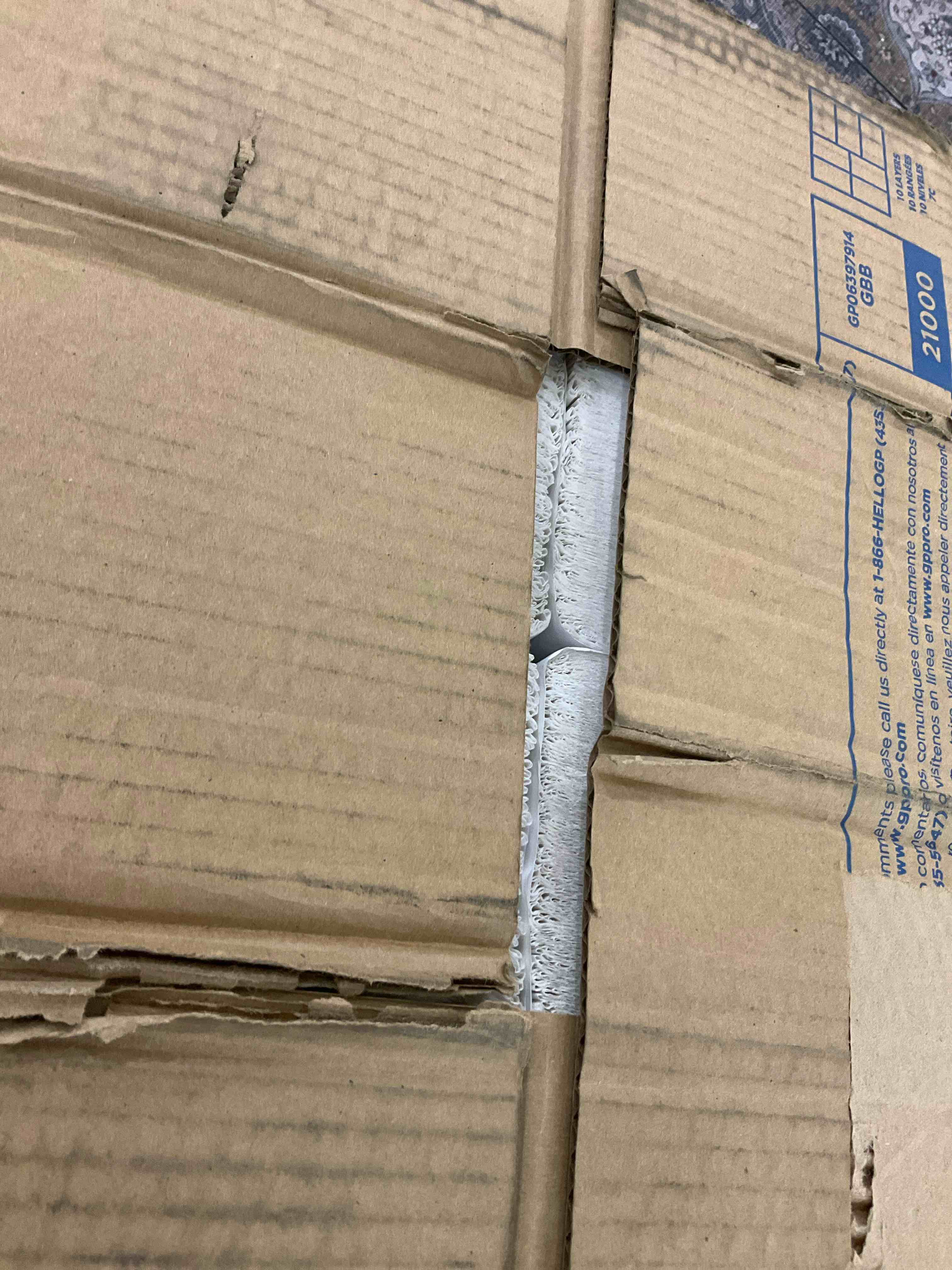https://s3.amazonaws.com/lotting-images-prod/BargainHunt/EXS01528328_1715093633068.jpeg