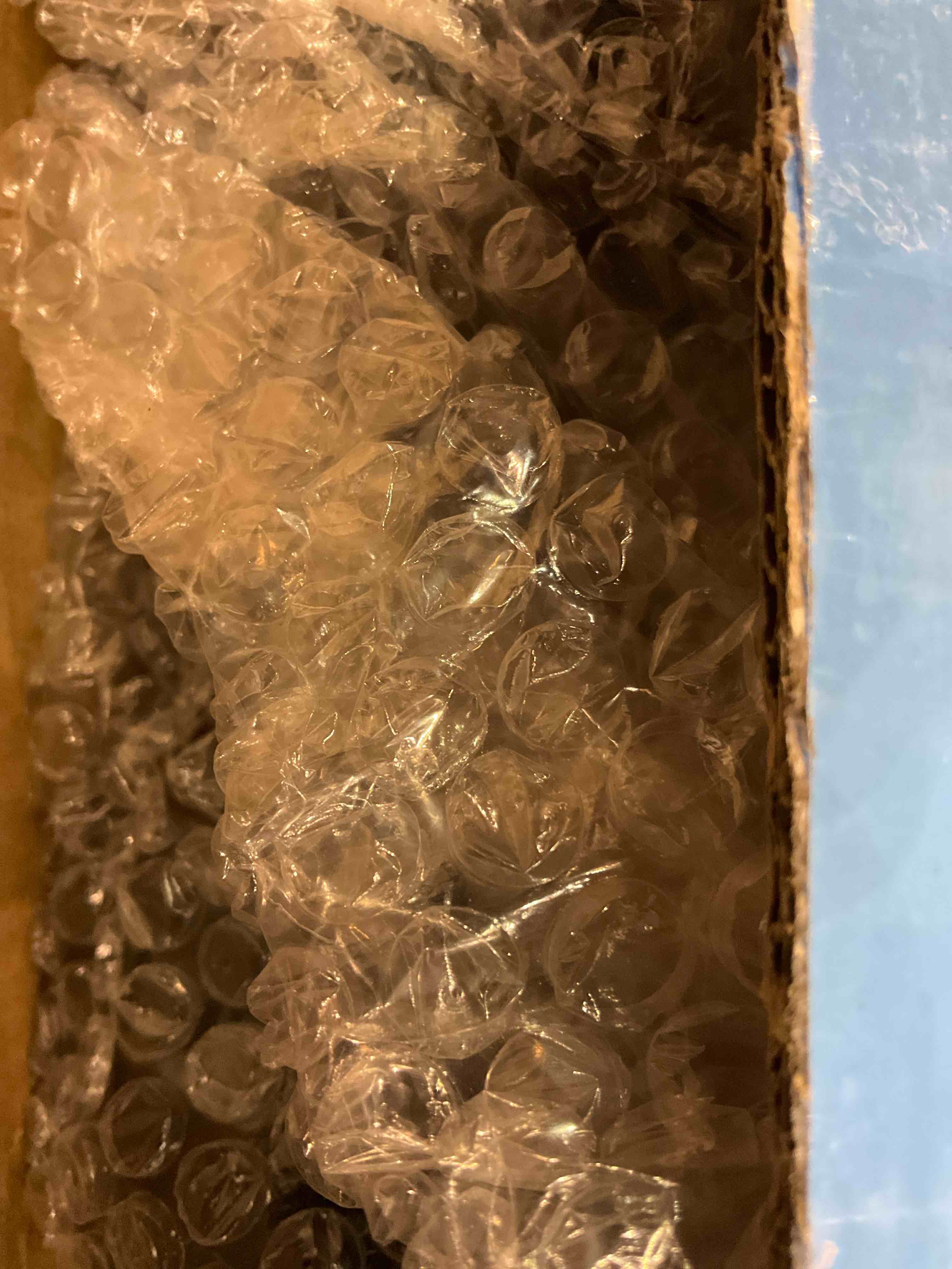 https://s3.amazonaws.com/lotting-images-prod/BargainHunt/EXS01528351_1715100310986.jpeg