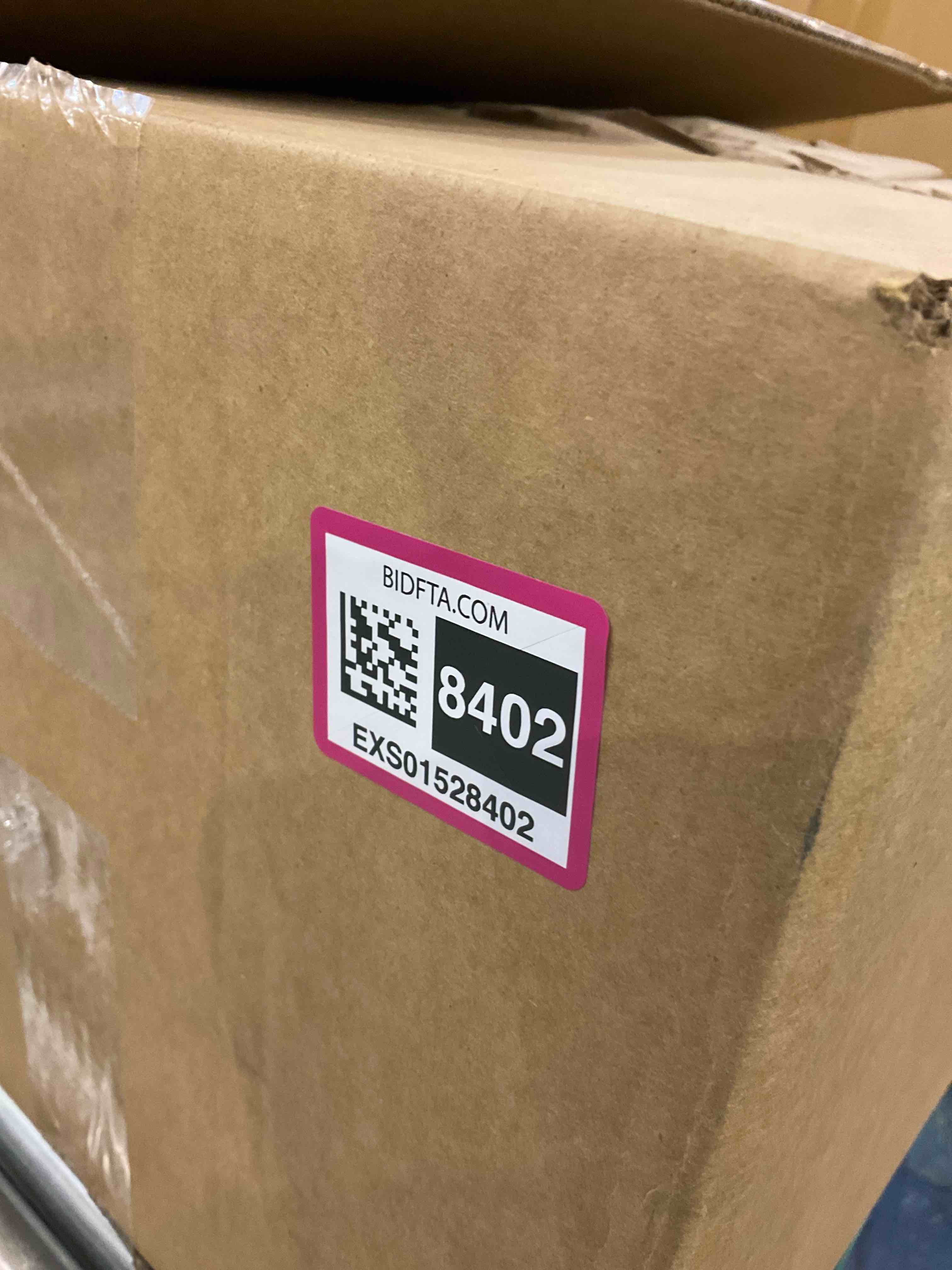 https://s3.amazonaws.com/lotting-images-prod/BargainHunt/EXS01528402_1715168399887.jpeg