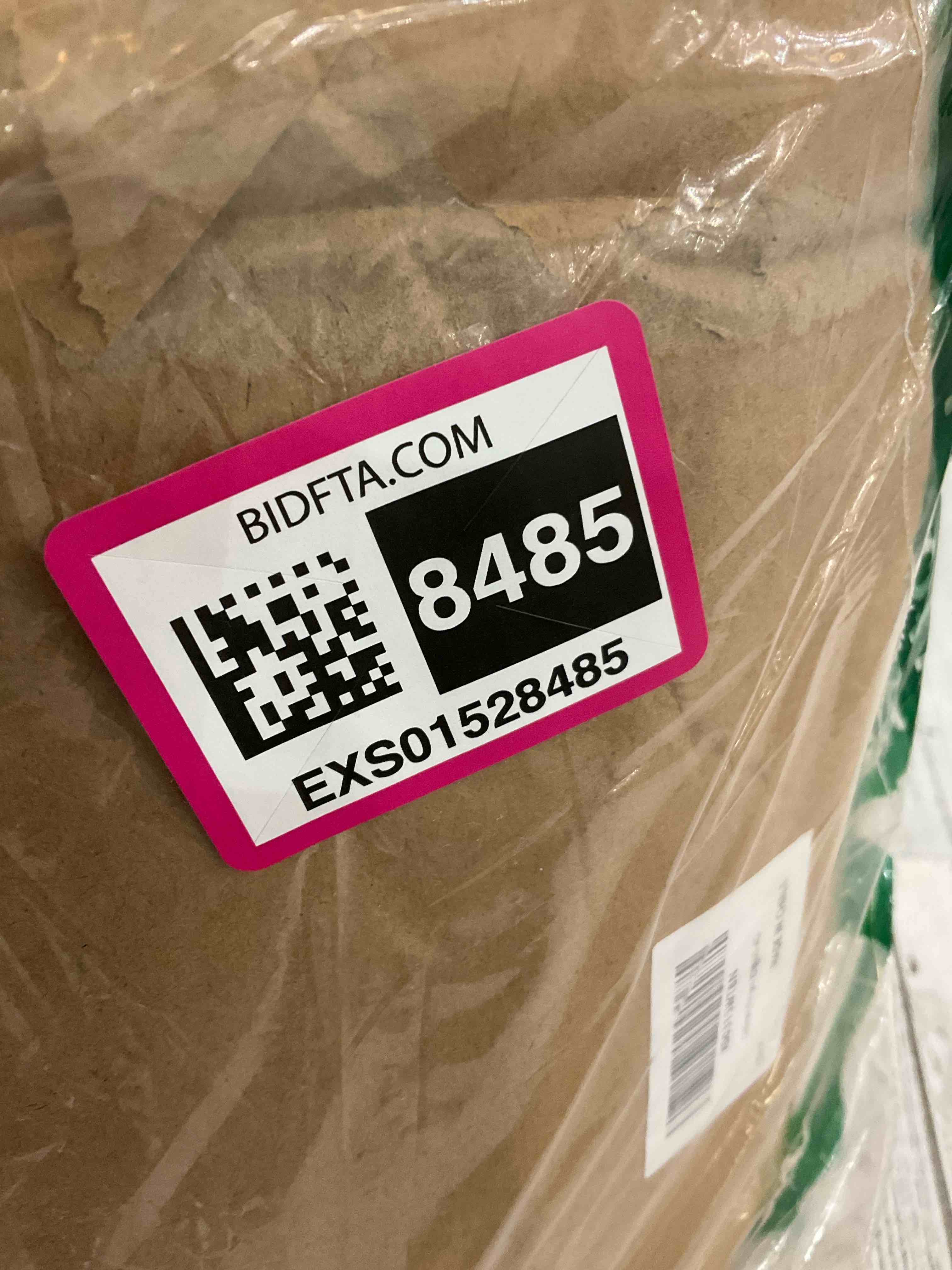 https://s3.amazonaws.com/lotting-images-prod/BargainHunt/EXS01528485_1715193277814.jpeg