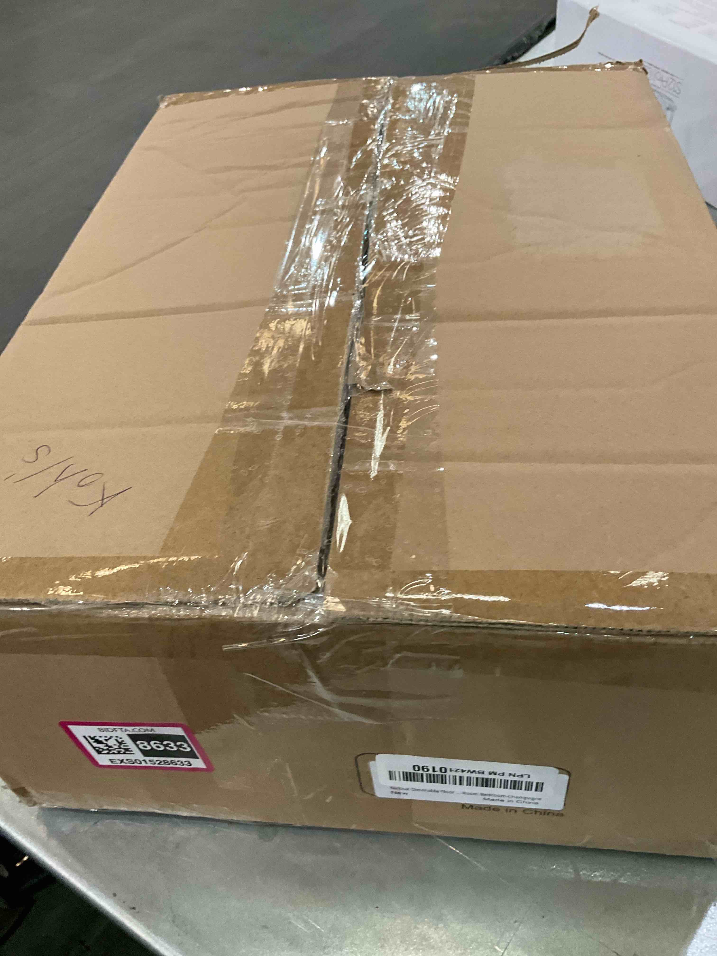 https://s3.amazonaws.com/lotting-images-prod/BargainHunt/EXS01528633_1714415606539.jpeg